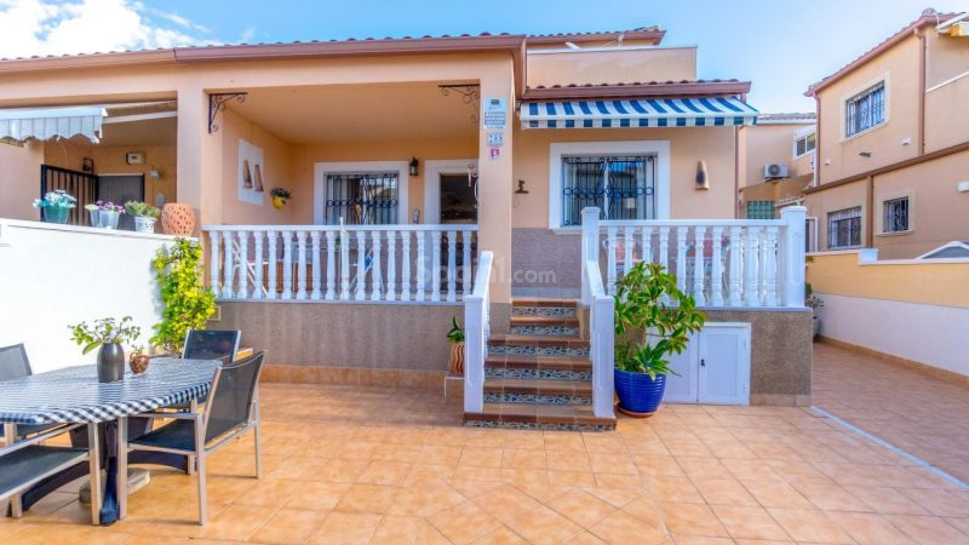 Resale - Townhouse -
Orihuela Costa - Punta Prima