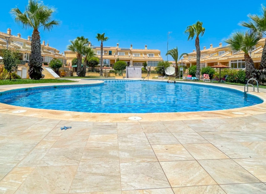 Resale - Townhouse -
Orihuela Costa - Punta Prima