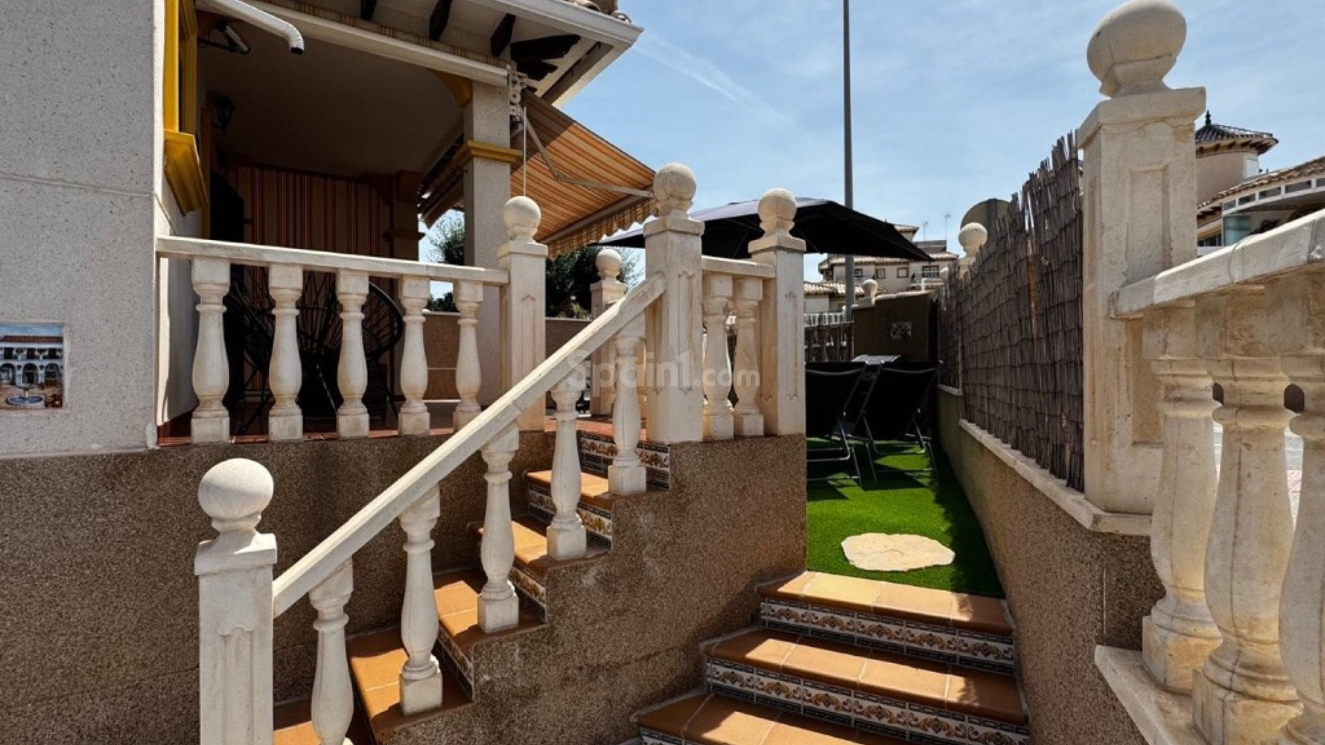 Resale - Townhouse -
Orihuela Costa - Villamartin