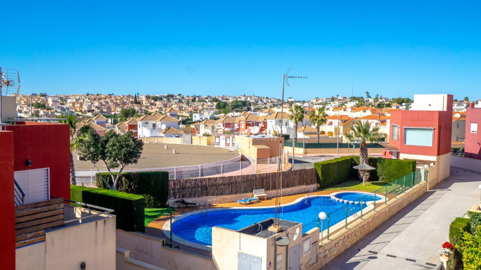 Resale - Townhouse -
Orihuela Costa - Villamartin