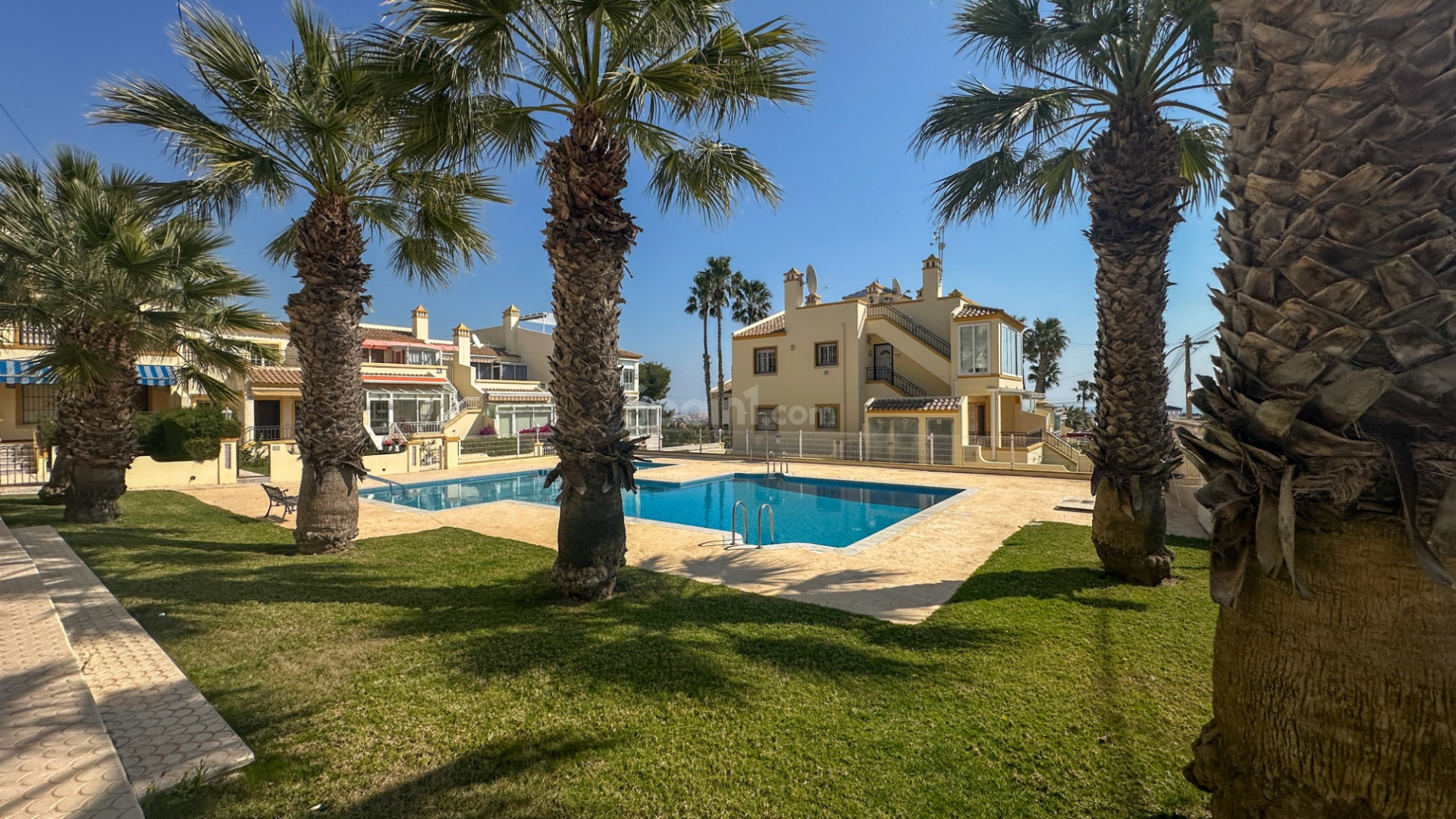 Resale - Townhouse -
Orihuela Costa - Villamartin