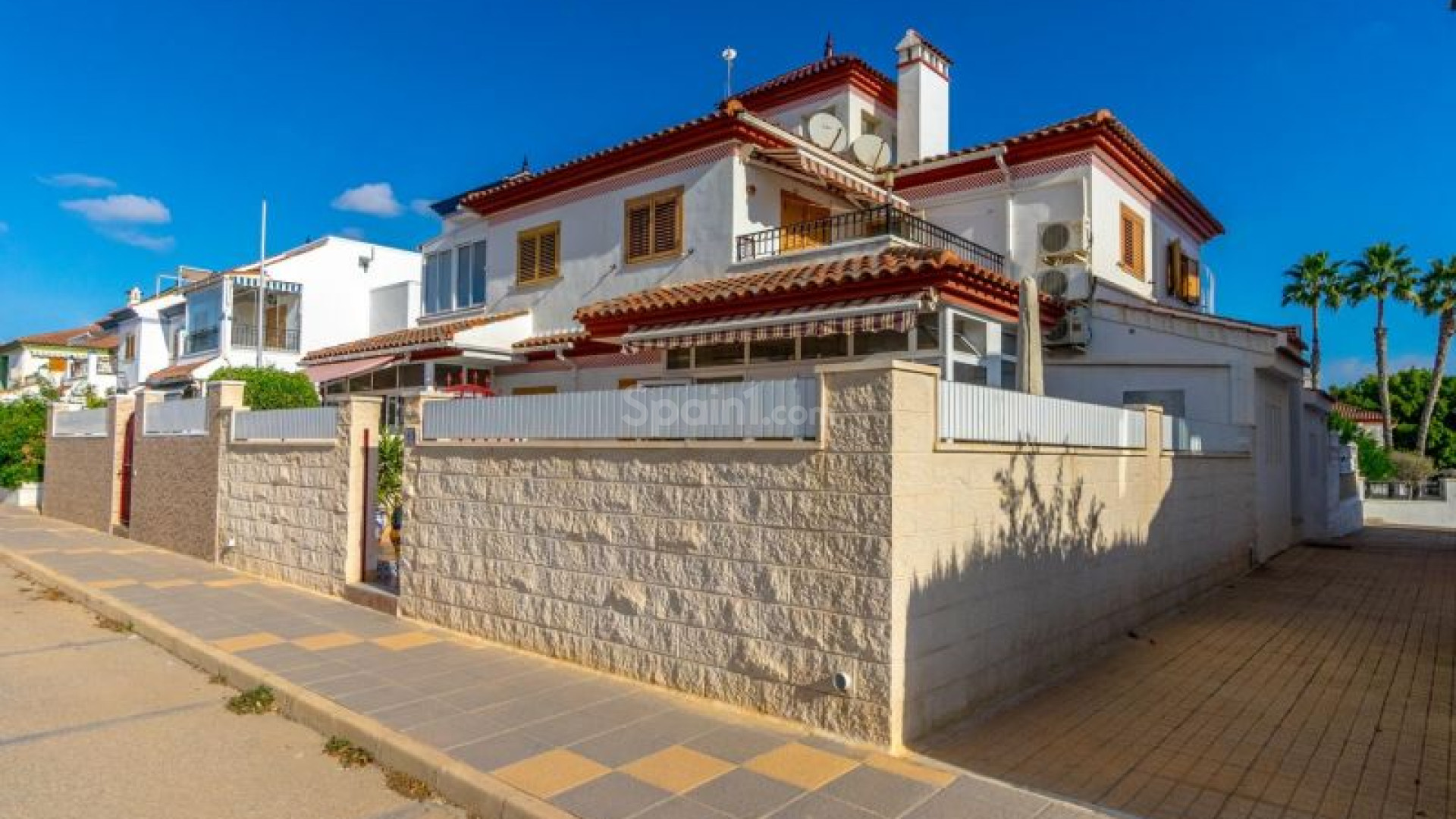 Resale - Townhouse -
Pilar de la Horadada - Mil Palmeras/Riomar