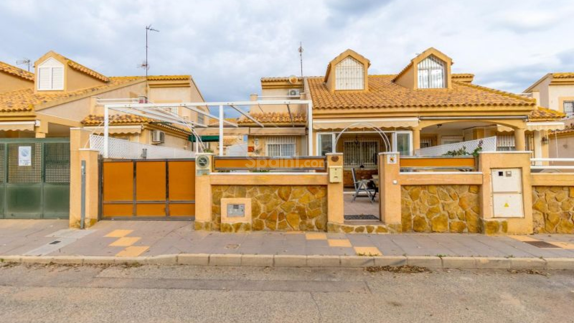 Resale - Townhouse -
Pilar de la Horadada - Torre de la Horadada