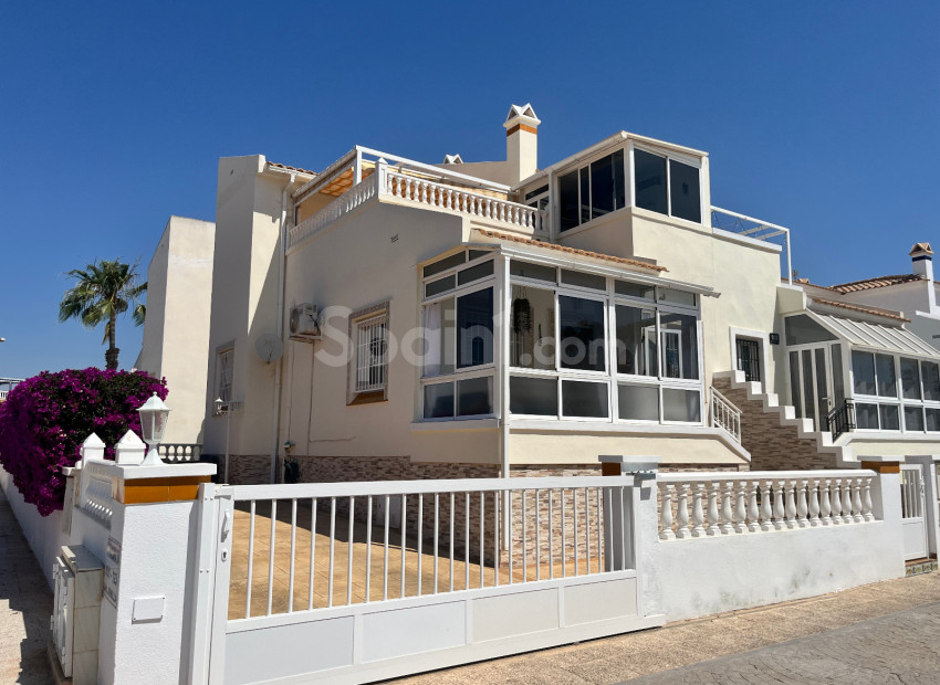 Resale - Townhouse -
Playa Flamenca - Jumilla