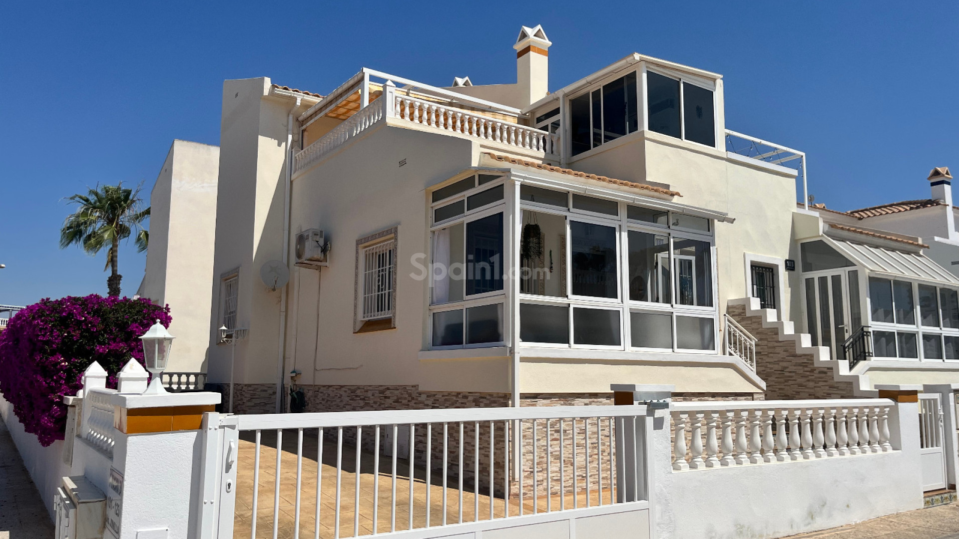 Resale - Townhouse -
Playa Flamenca - Jumilla