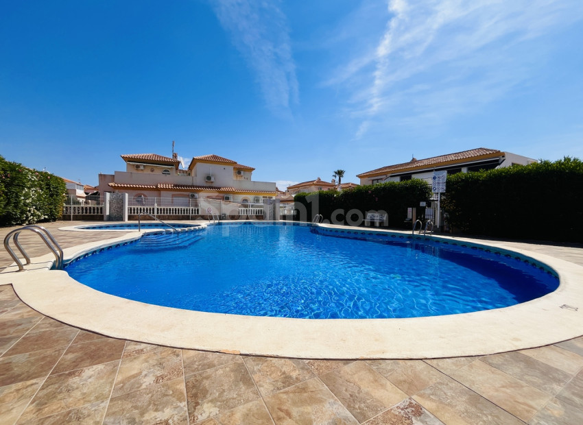 Resale - Townhouse -
Playa Flamenca