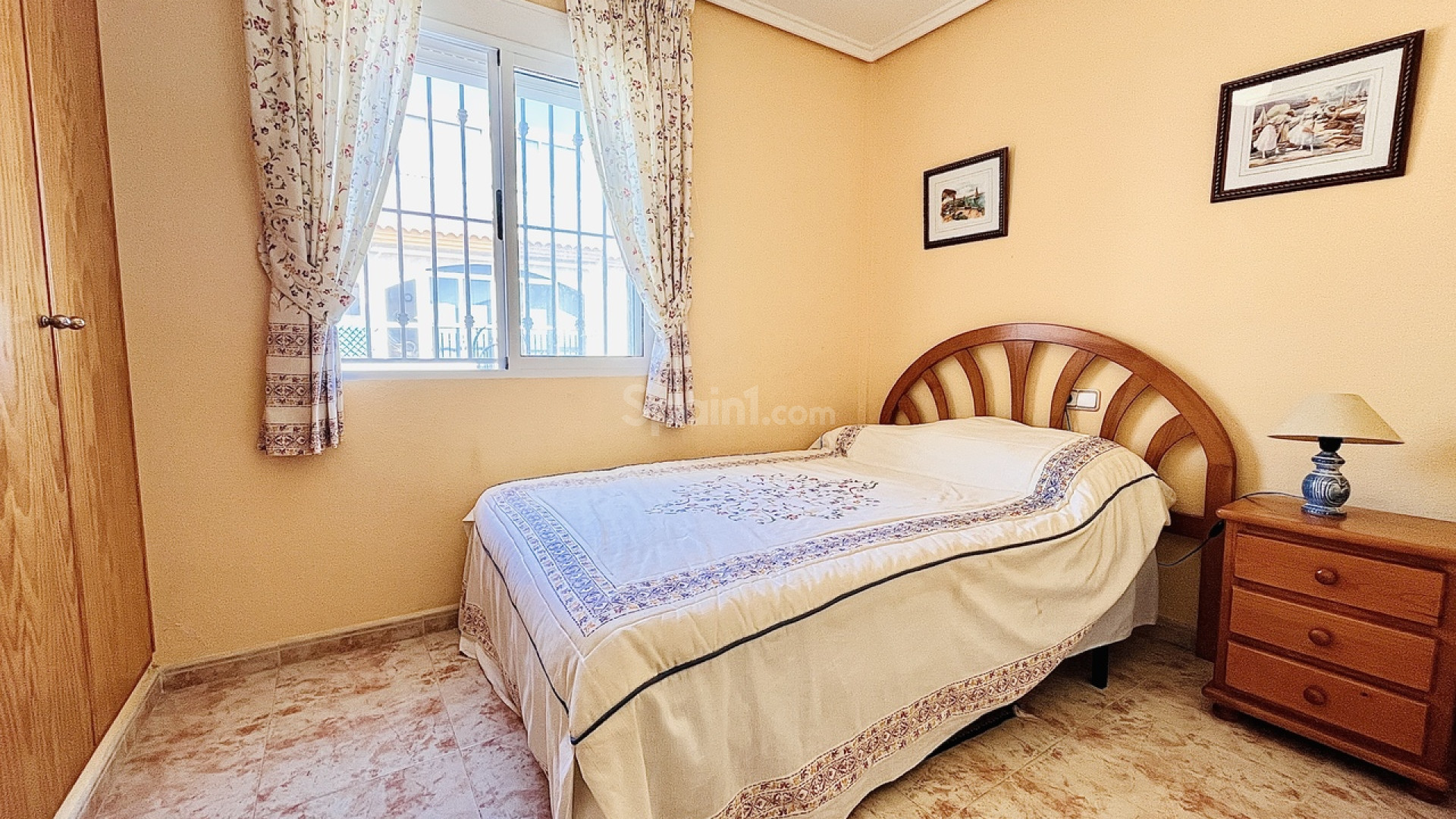 Resale - Townhouse -
Playa Flamenca