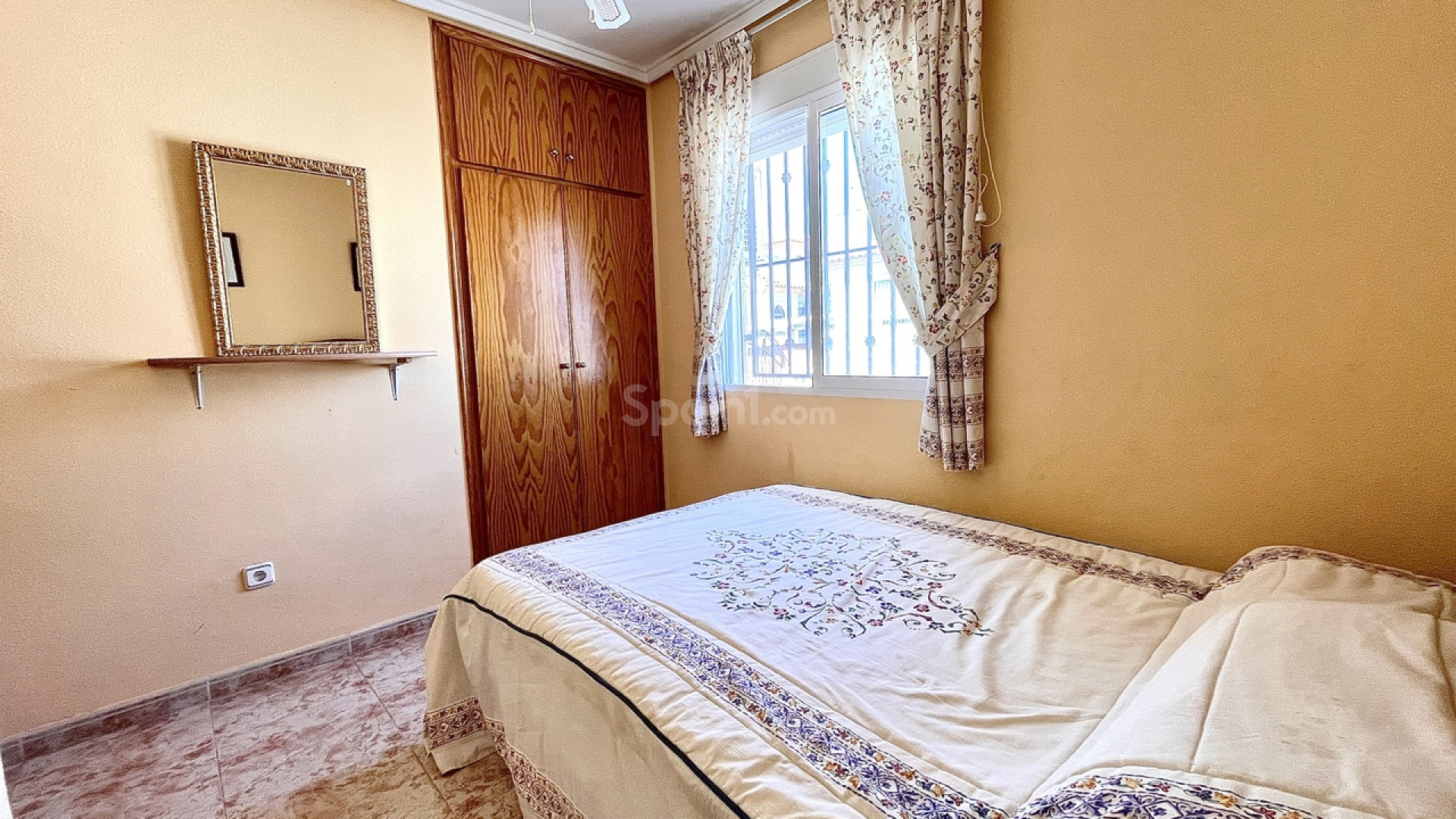 Resale - Townhouse -
Playa Flamenca