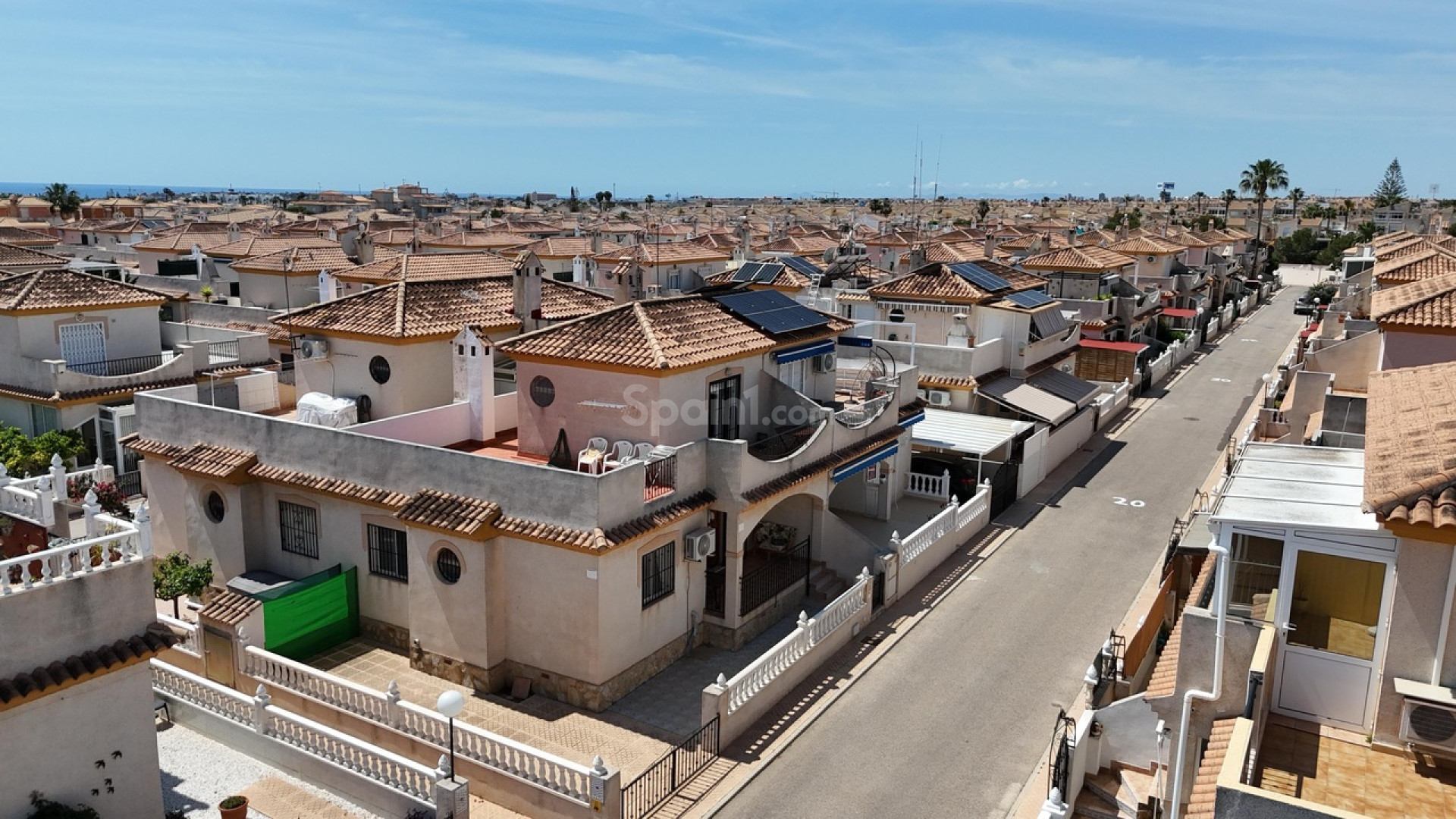 Resale - Townhouse -
Playa Flamenca