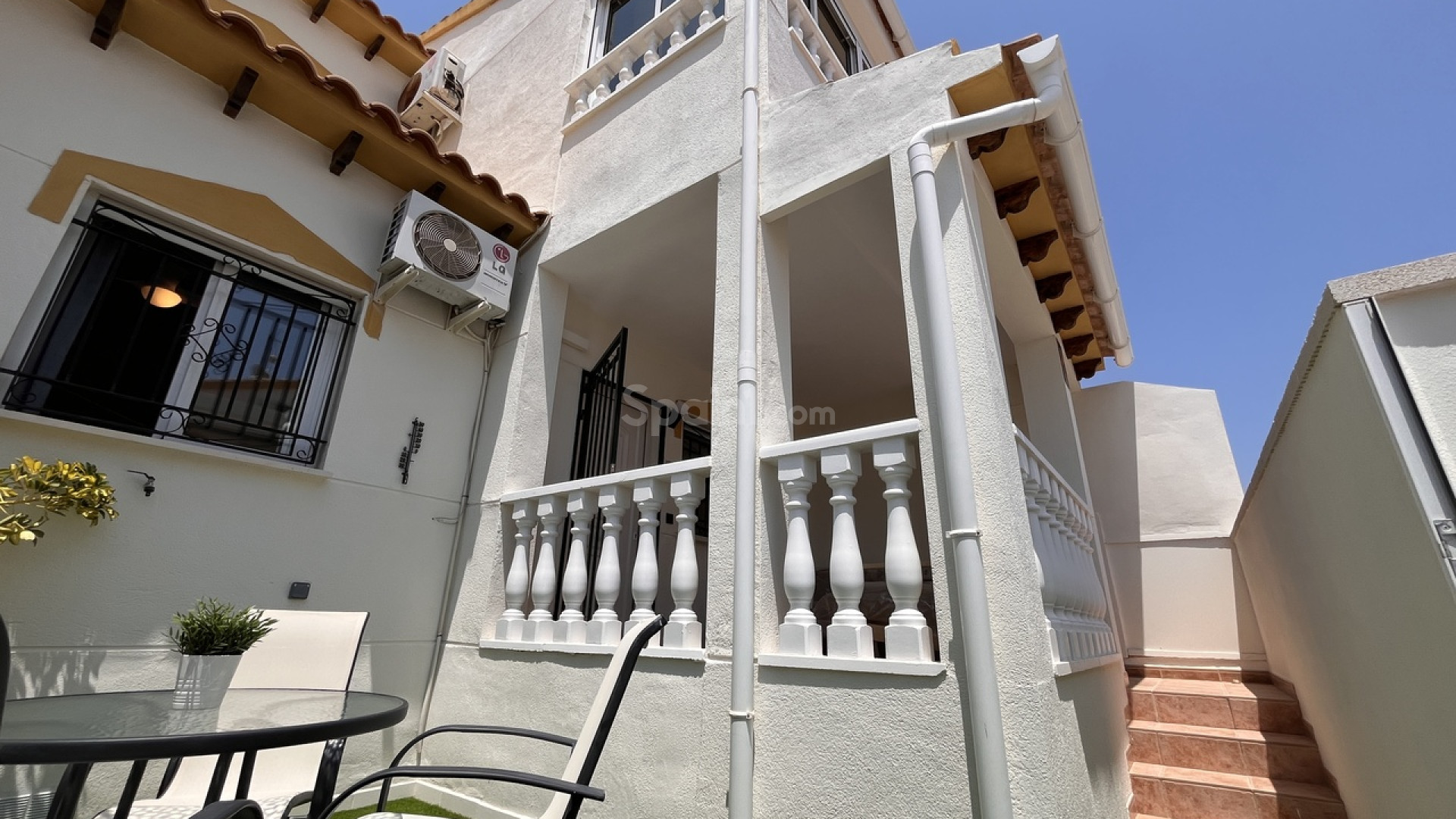 Resale - Townhouse -
Playa Flamenca