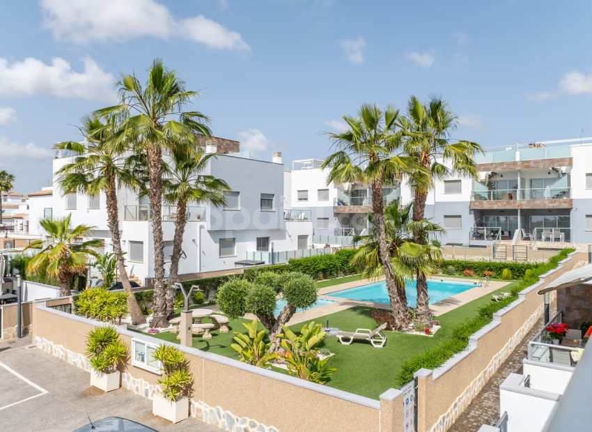 Resale - Townhouse -
Punta Prima - Marina Med