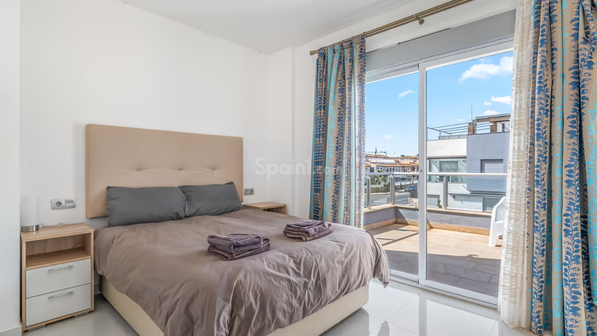 Resale - Townhouse -
Punta Prima - Marina Med