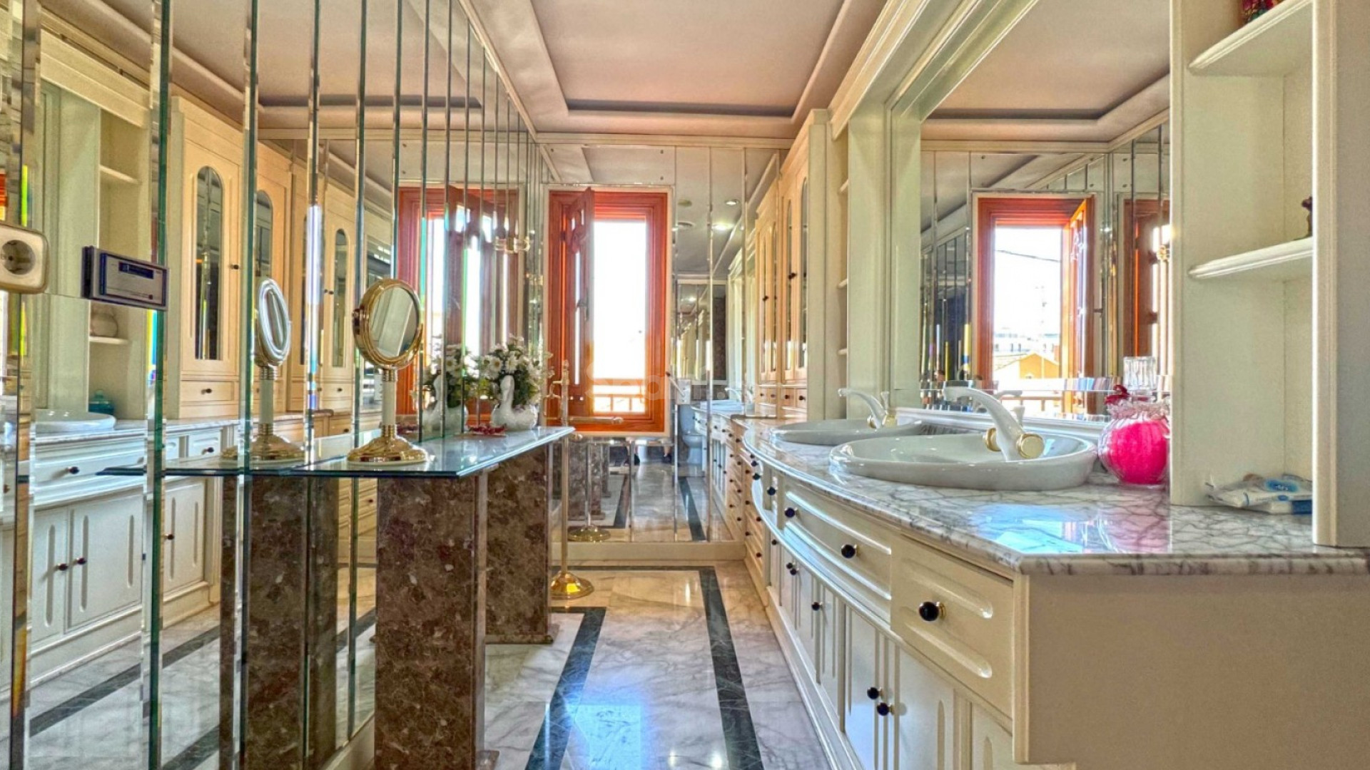 Resale - Townhouse -
San Pedro del Pinatar