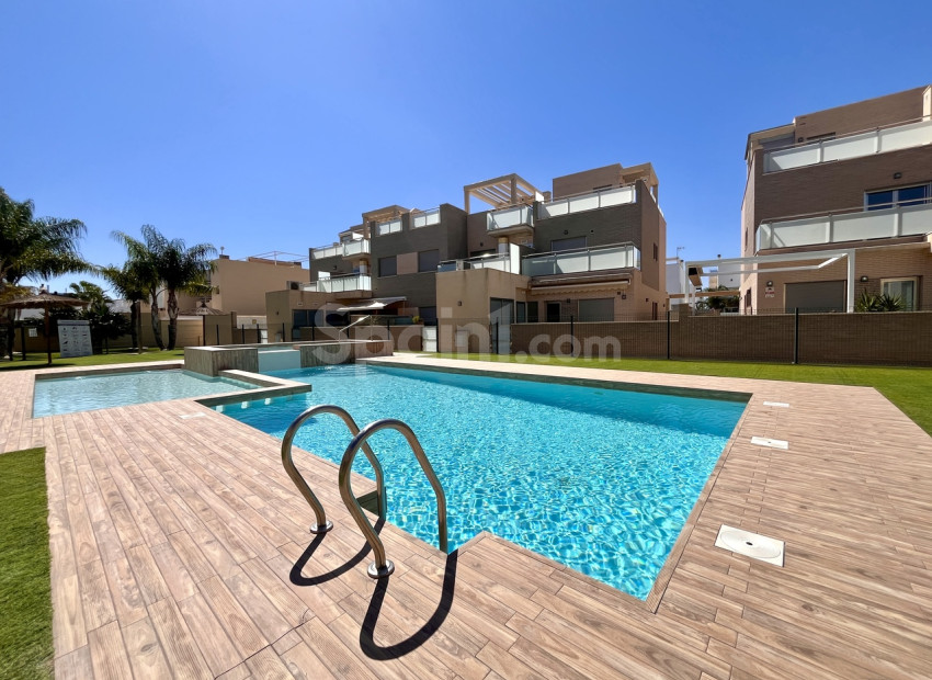 Resale - Townhouse -
Torre de la Horadada