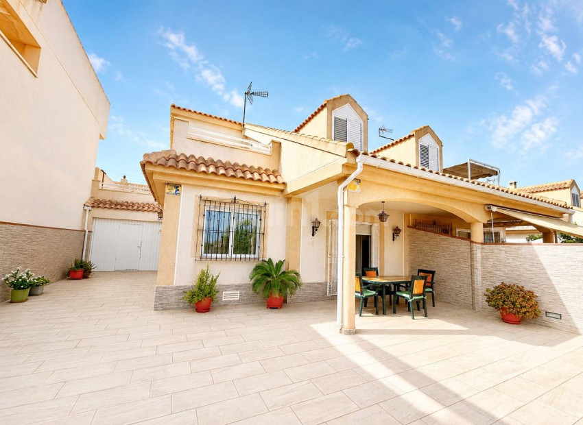 Resale - Townhouse -
Torre de la Horadada
