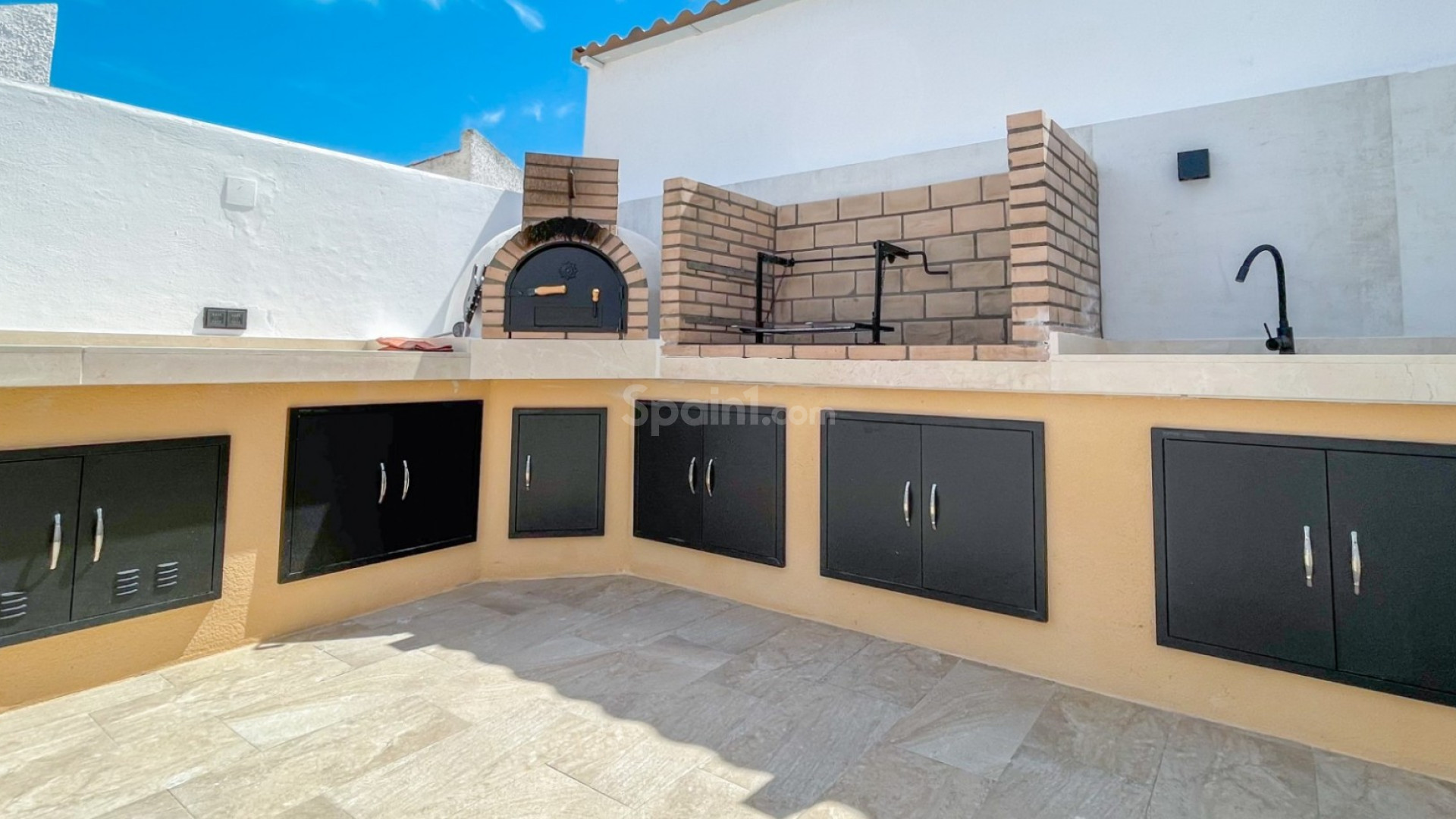 Resale - Townhouse -
Torrevieja - Nueva Torrevieja - Aguas Nuevas