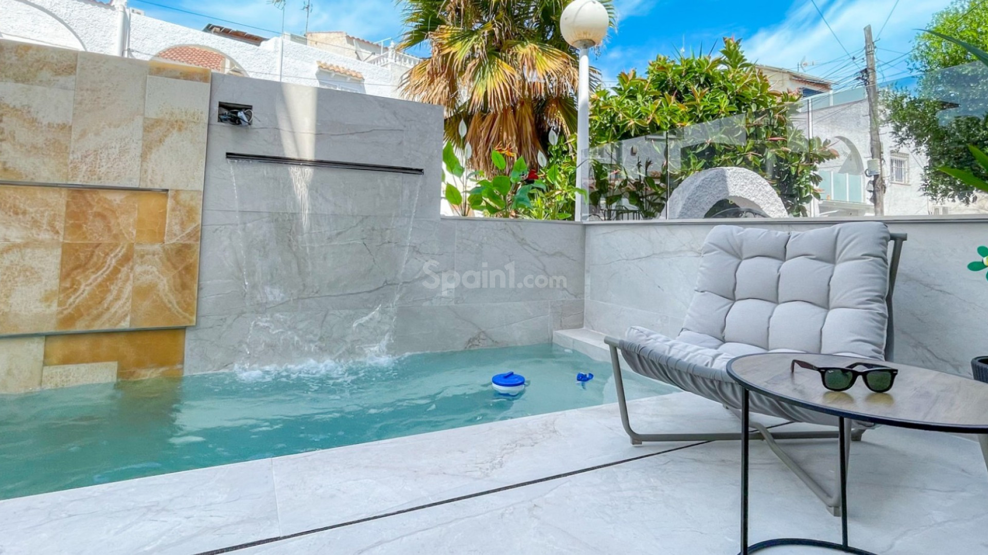 Resale - Townhouse -
Torrevieja - Nueva Torrevieja - Aguas Nuevas