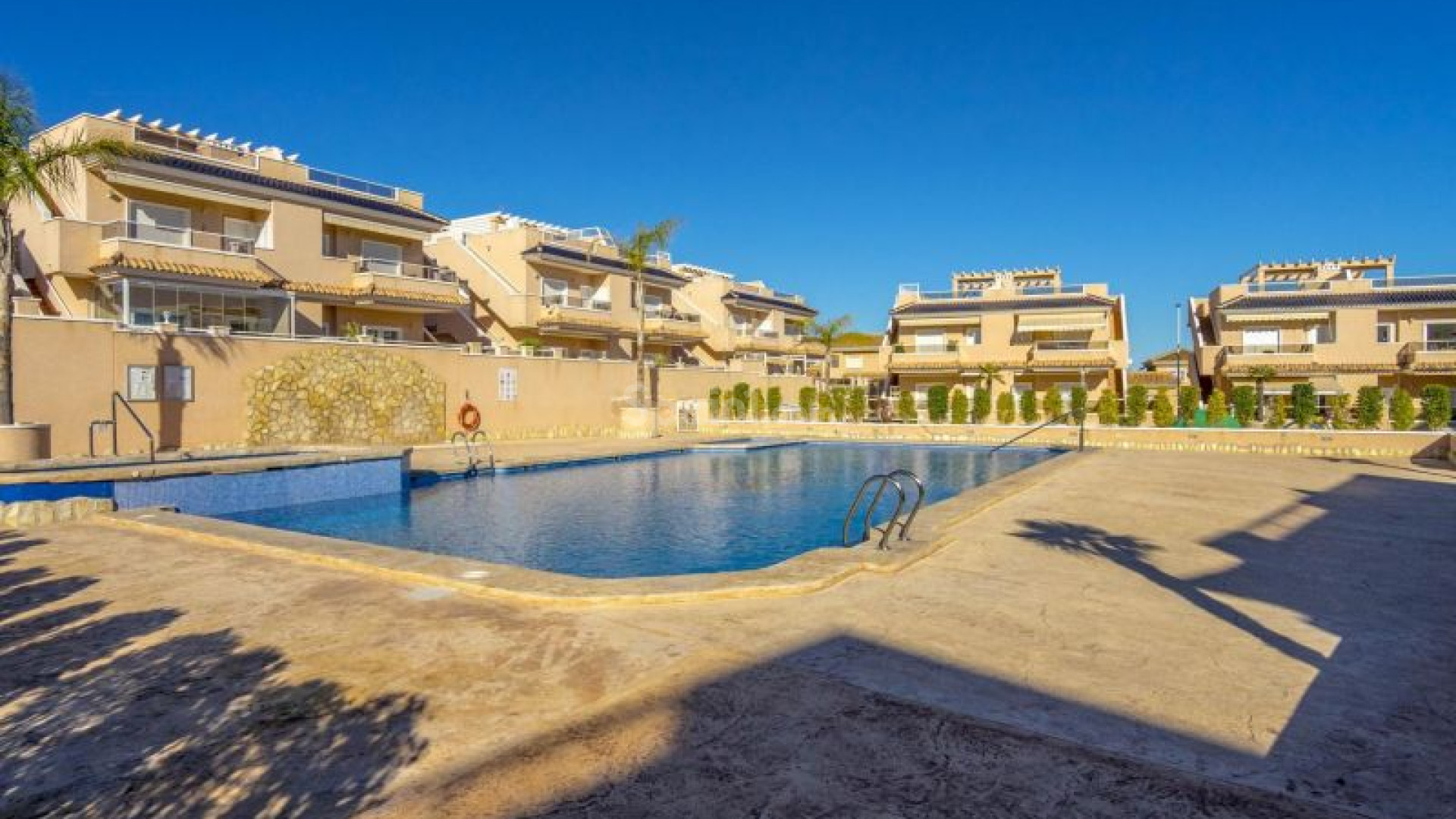 Resale - Townhouse -
Torrevieja - Punta Prima