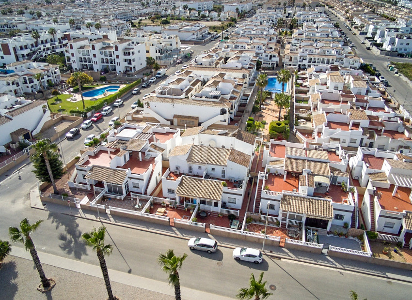 Resale - Townhouse -
Torrevieja - Punta Prima