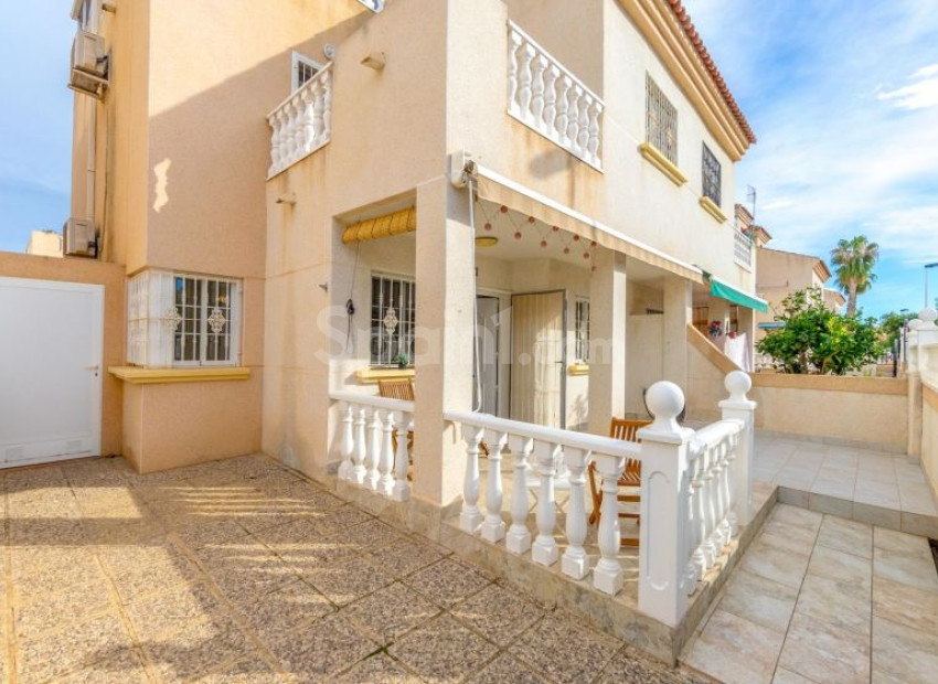 Resale - Townhouse -
Torrevieja