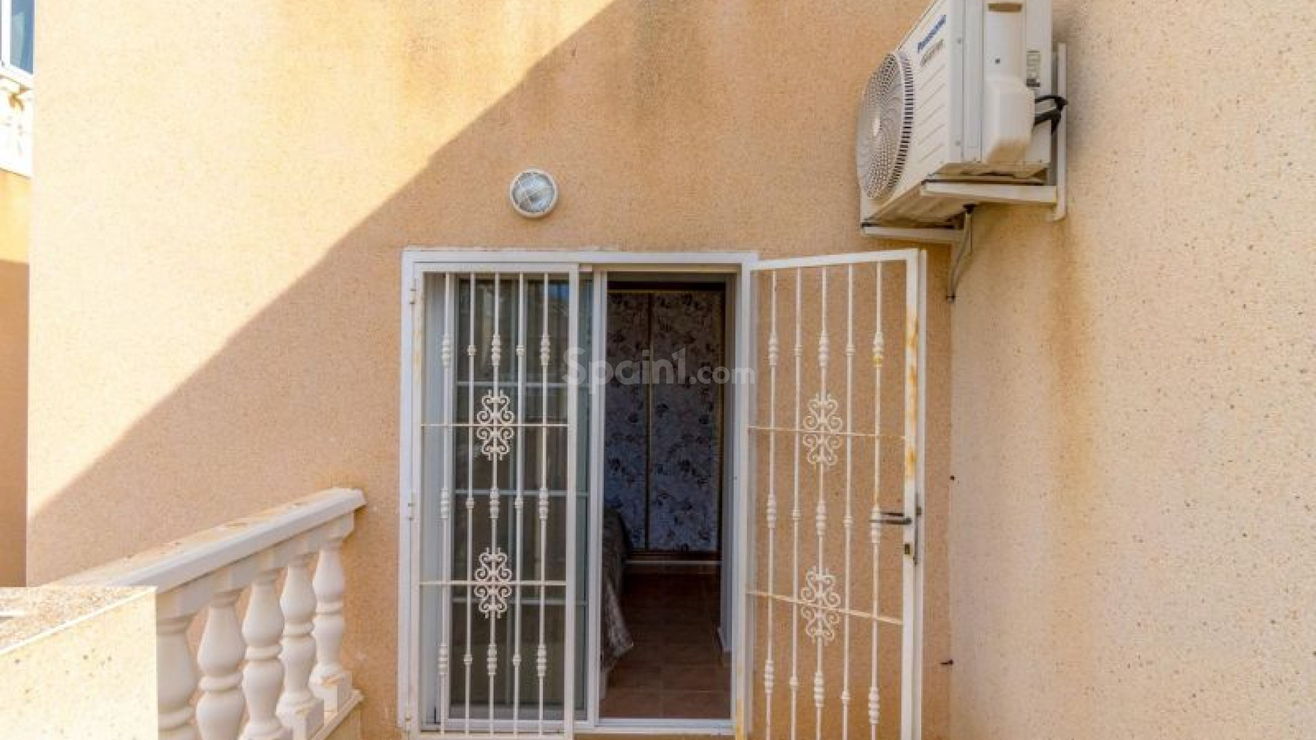 Resale - Townhouse -
Torrevieja