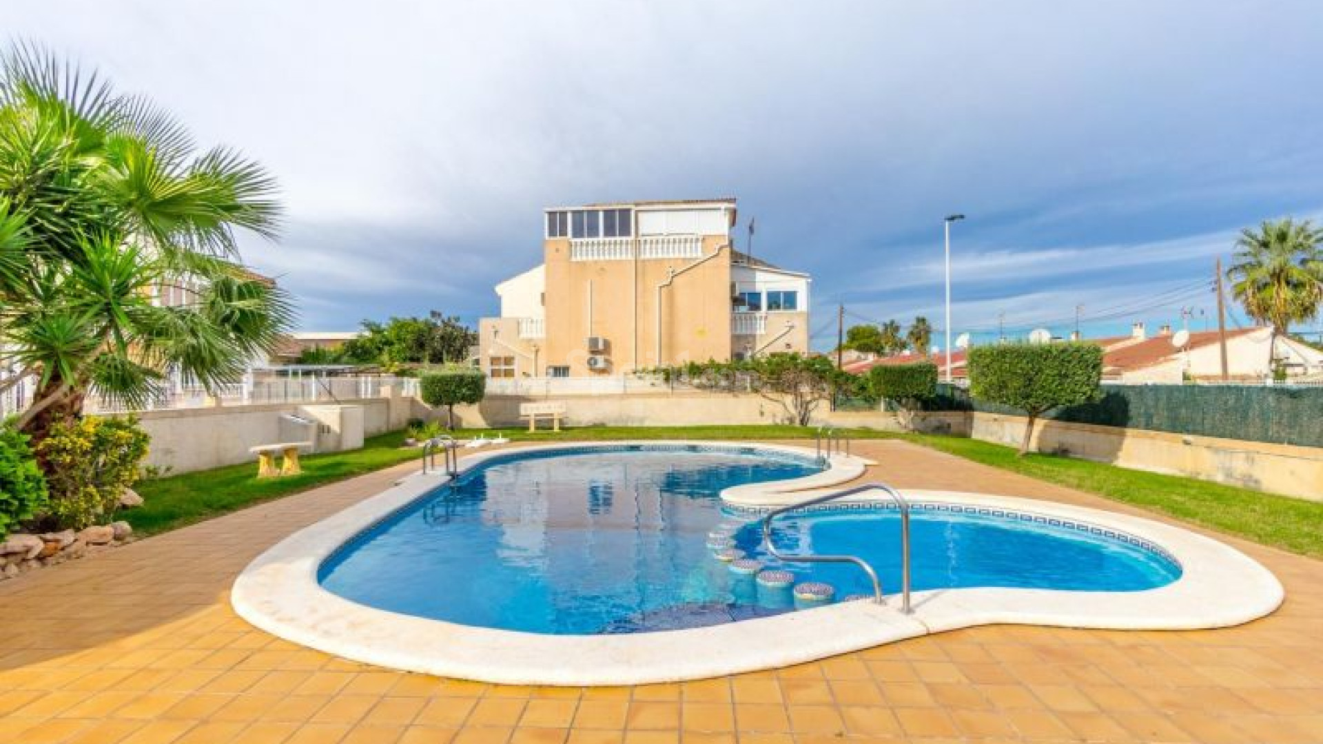 Resale - Townhouse -
Torrevieja