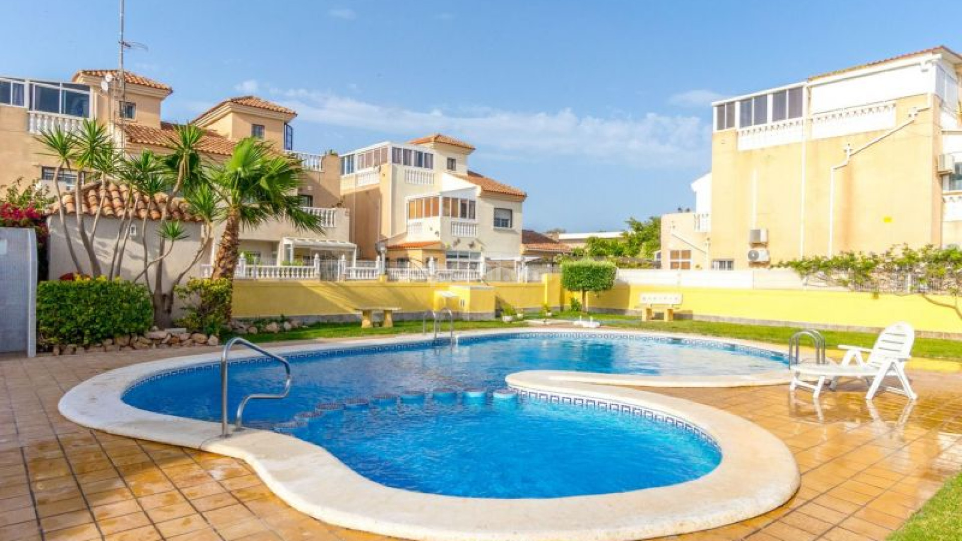 Resale - Townhouse -
Torrevieja