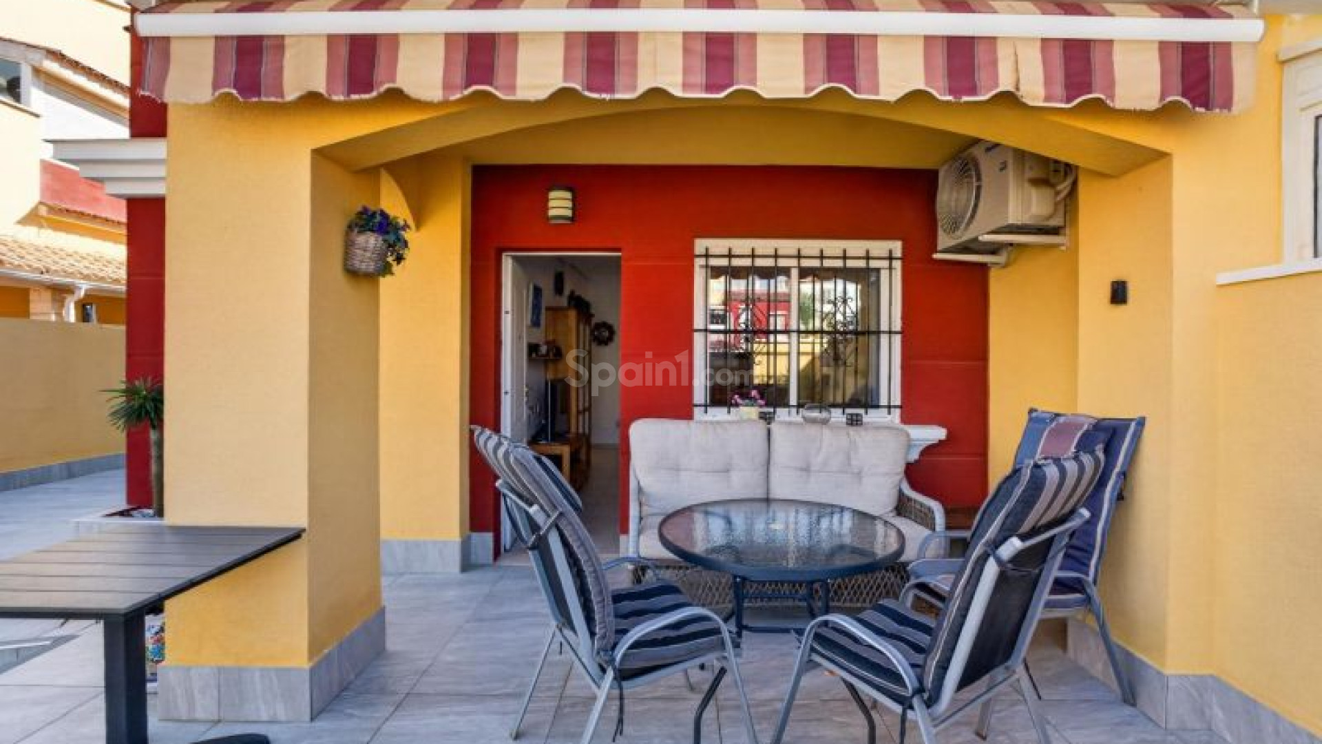 Resale - Townhouse -
Torrevieja