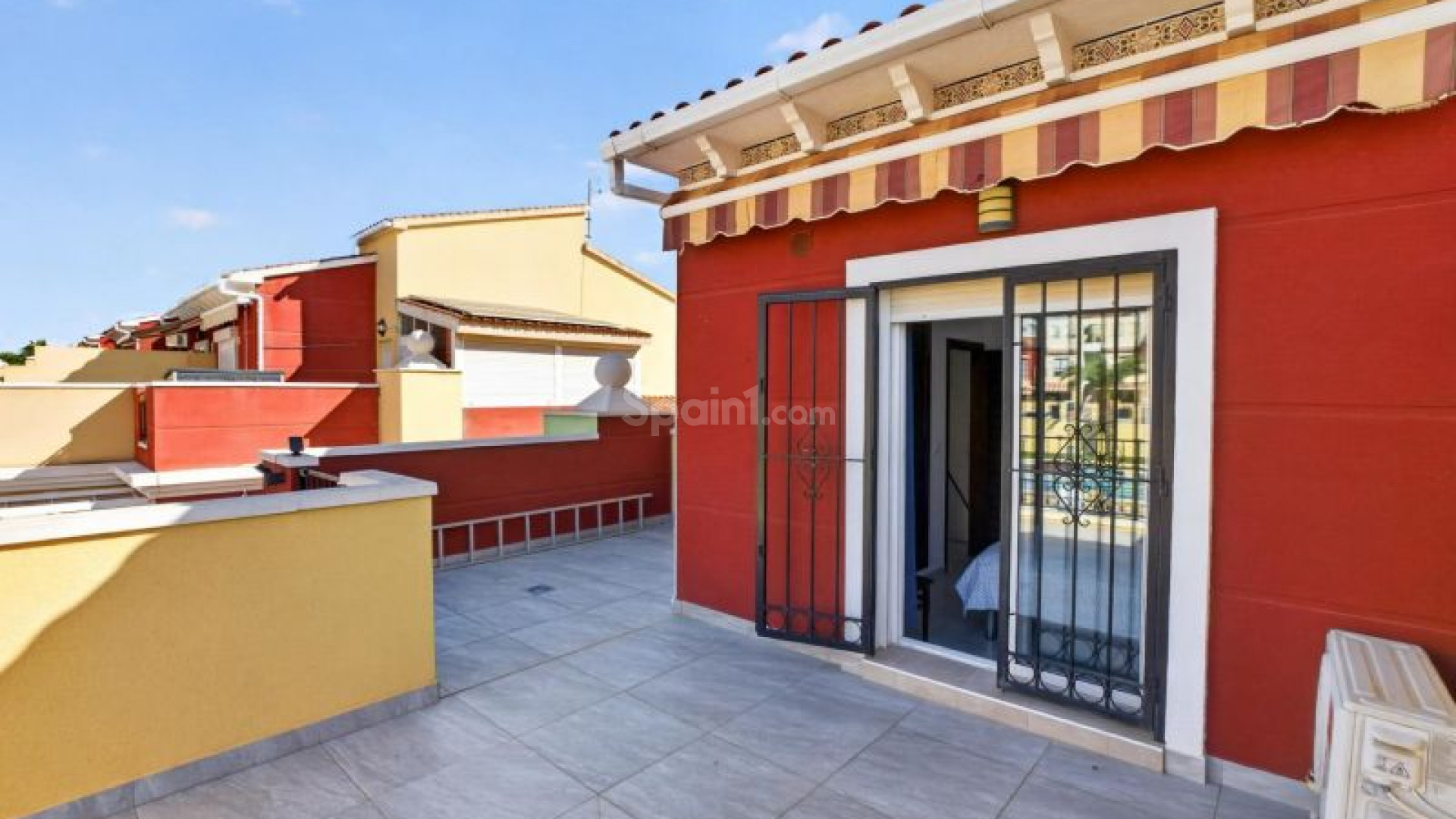 Resale - Townhouse -
Torrevieja