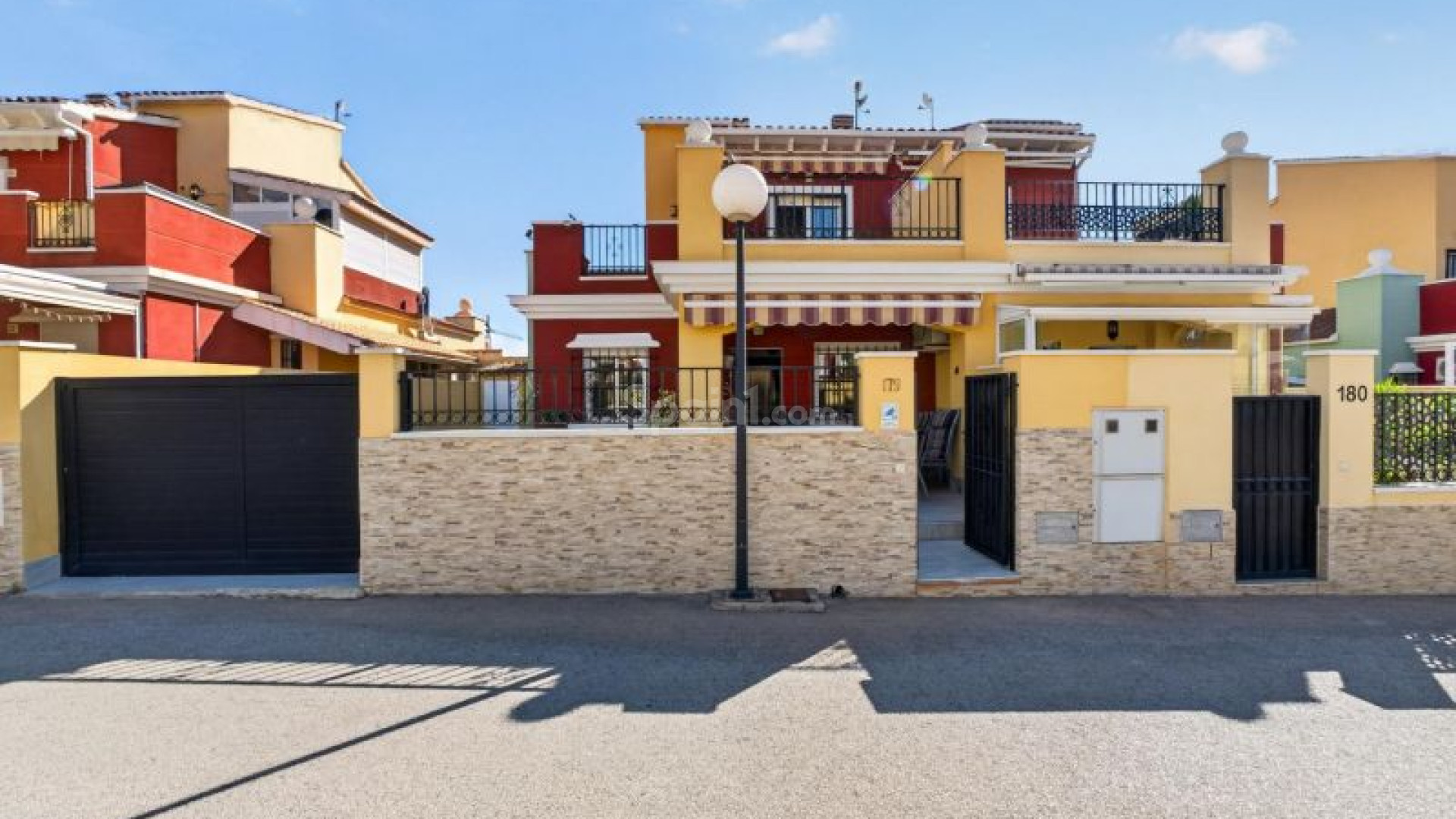 Resale - Townhouse -
Torrevieja