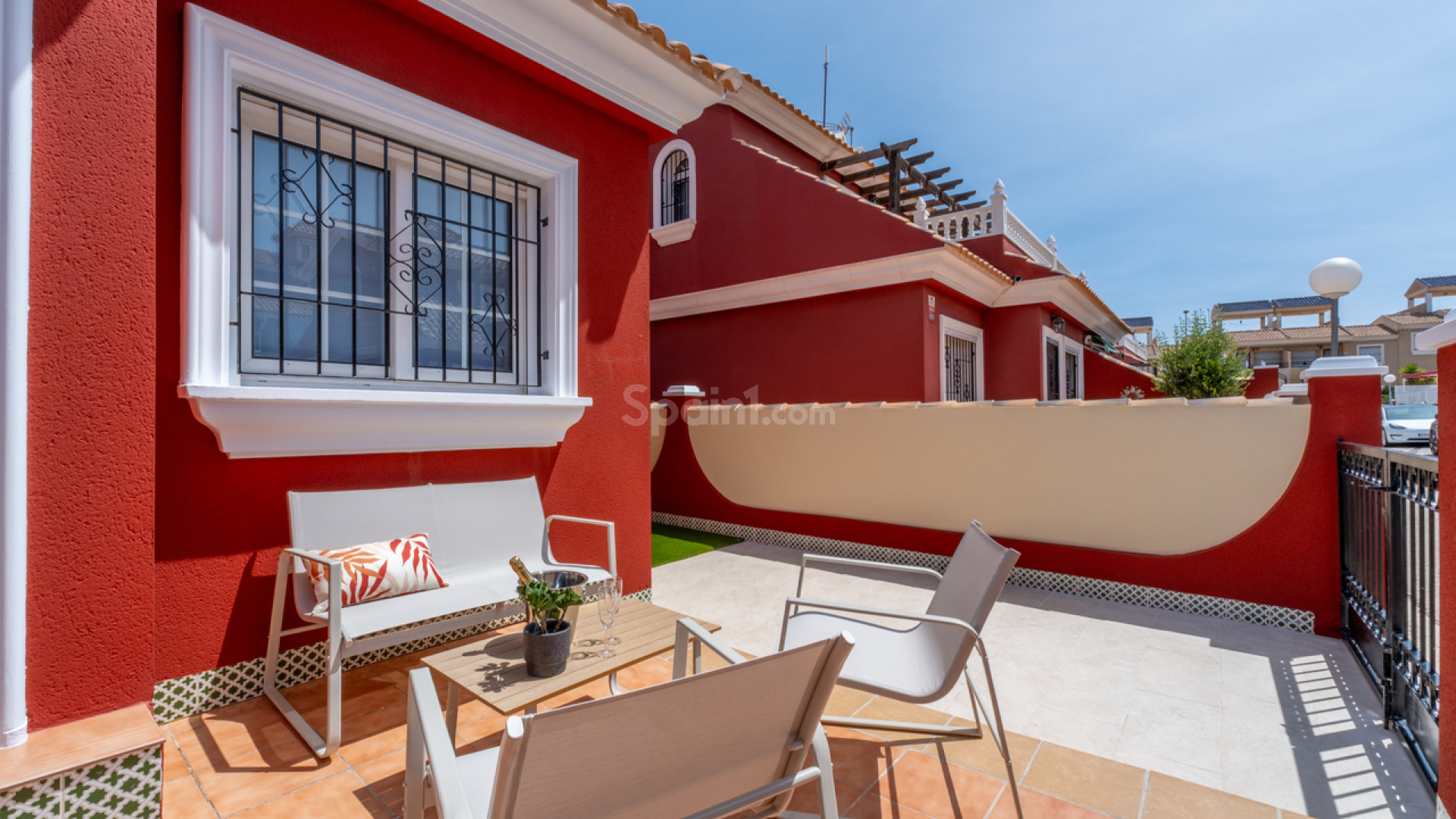 Resale - Townhouse -
Villamartín - Villamartin