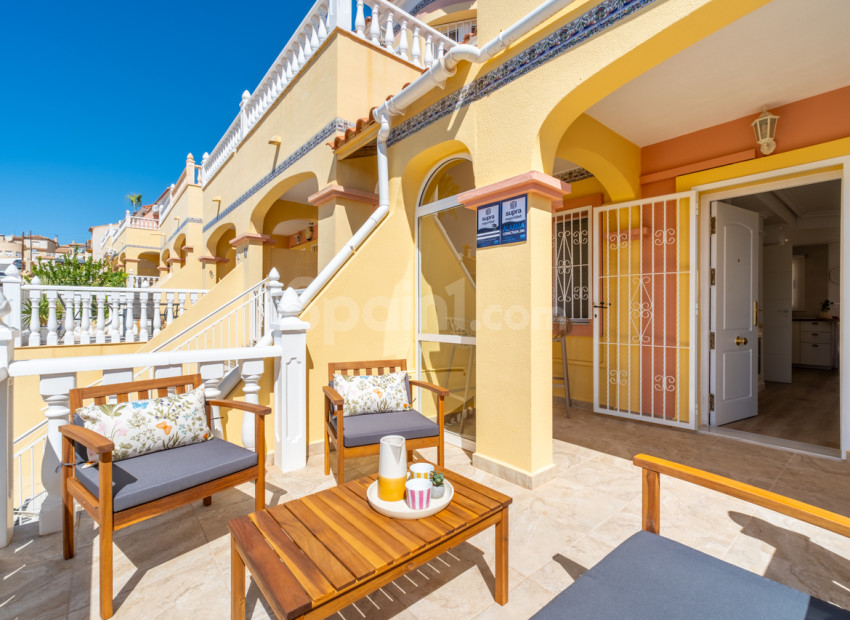 Resale - Townhouse -
Villamartín - Villamartin