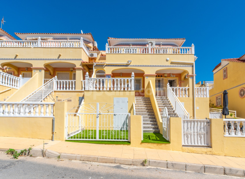 Resale - Townhouse -
Villamartín - Villamartin