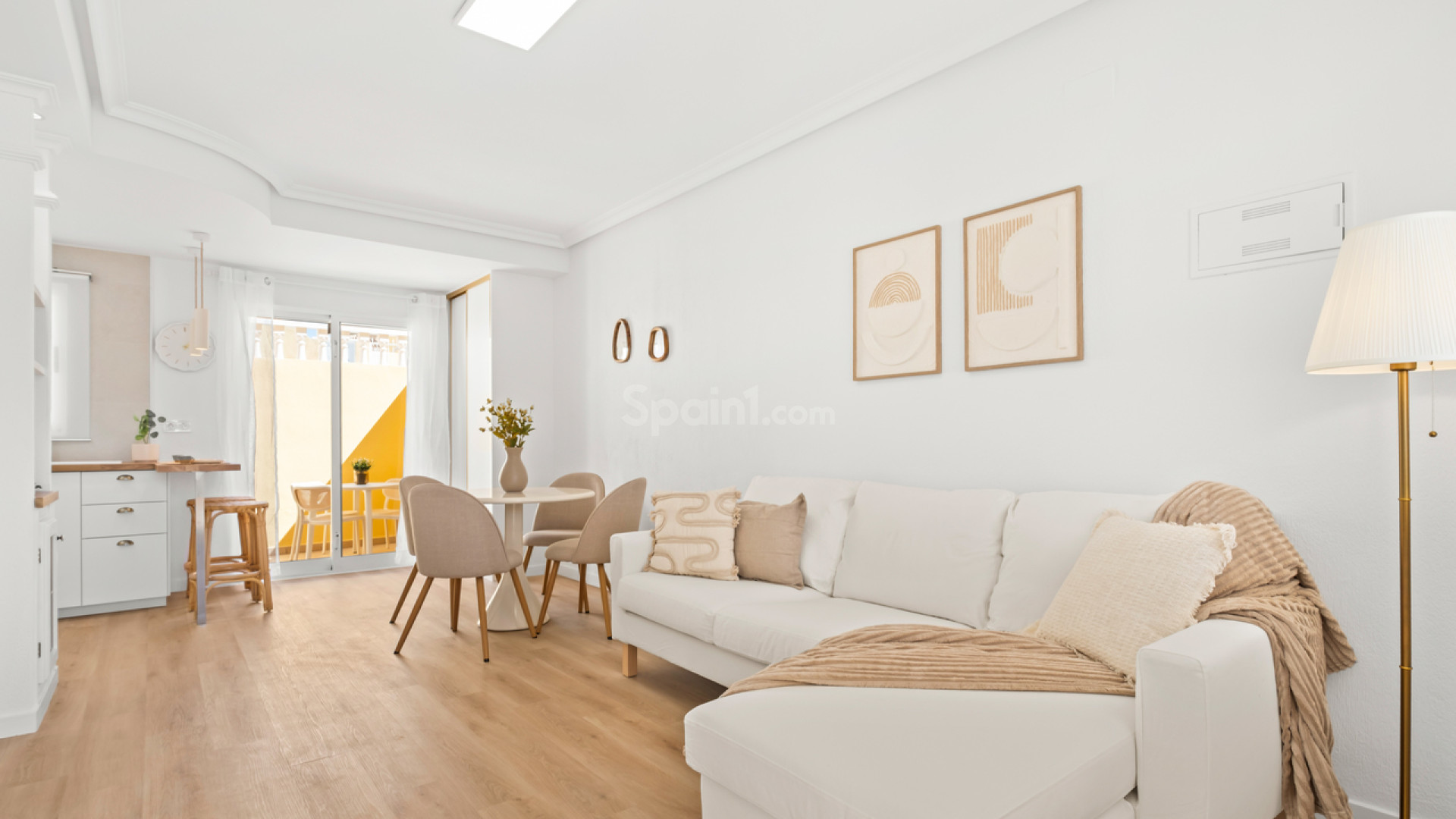 Resale - Townhouse -
Villamartín - Villamartin