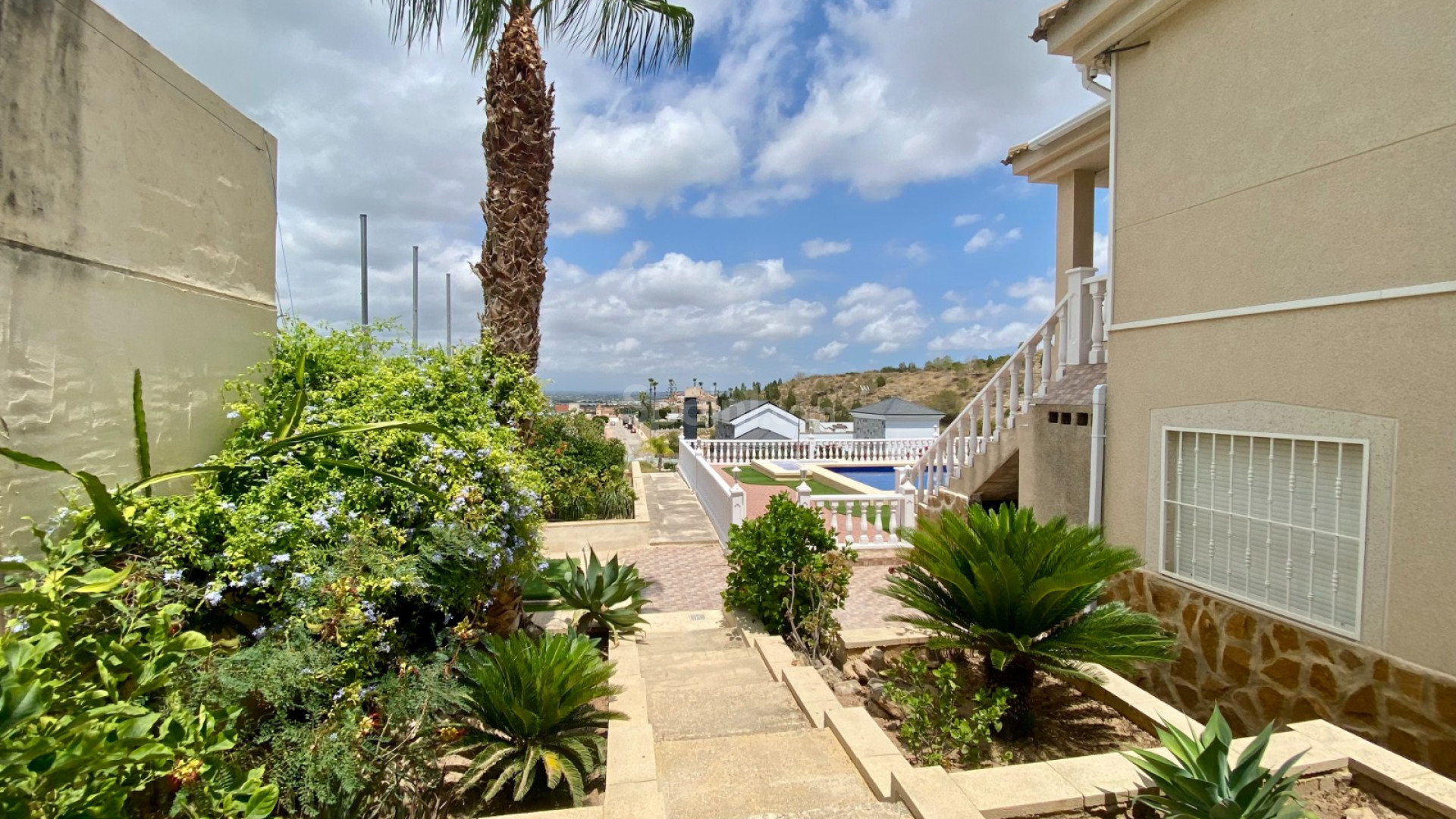 Resale - Villa -
Algorfa - Lomas De La Juliana