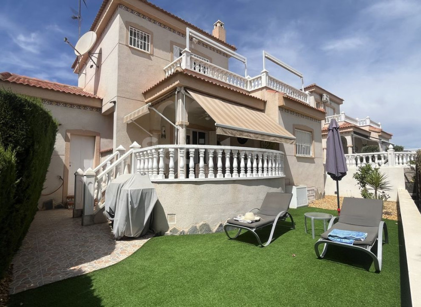 Resale - Villa -
Algorfa - Montemar