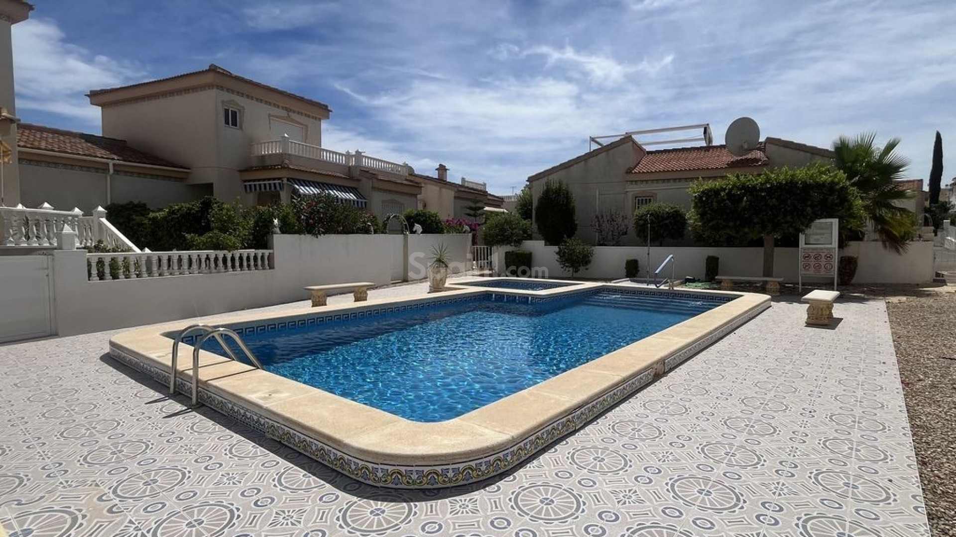 Resale - Villa -
Algorfa - Montemar
