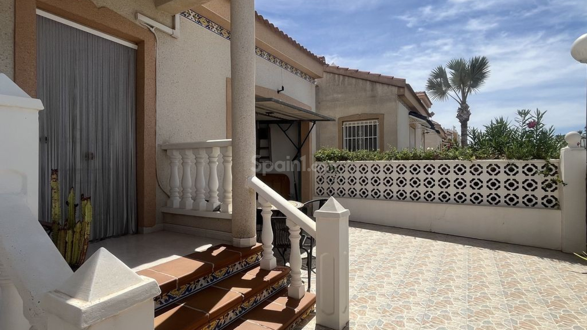 Resale - Villa -
Algorfa - Montemar