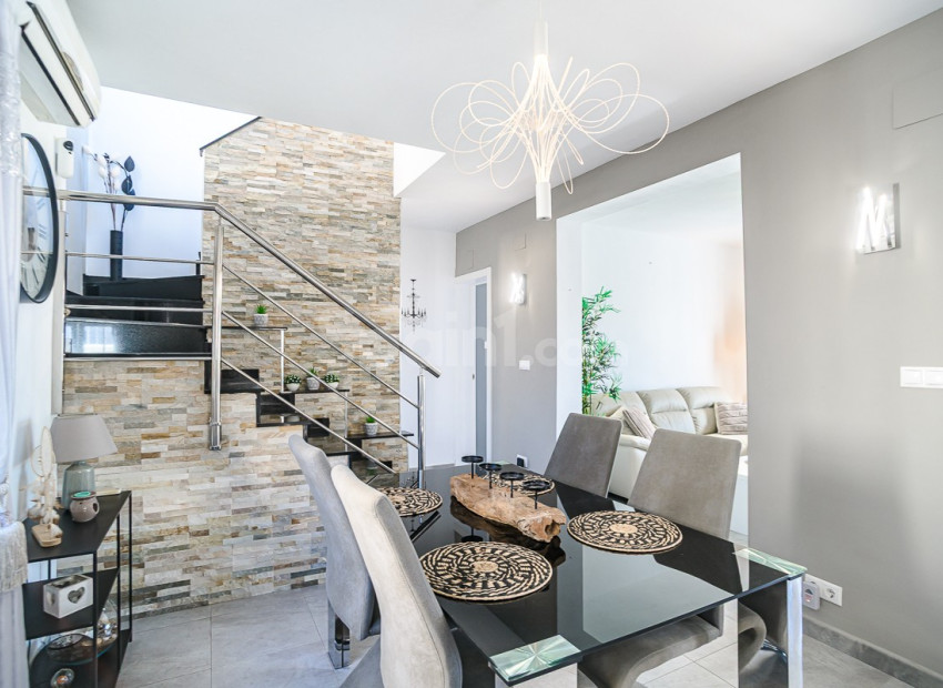 Resale - Villa -
ALGORFA