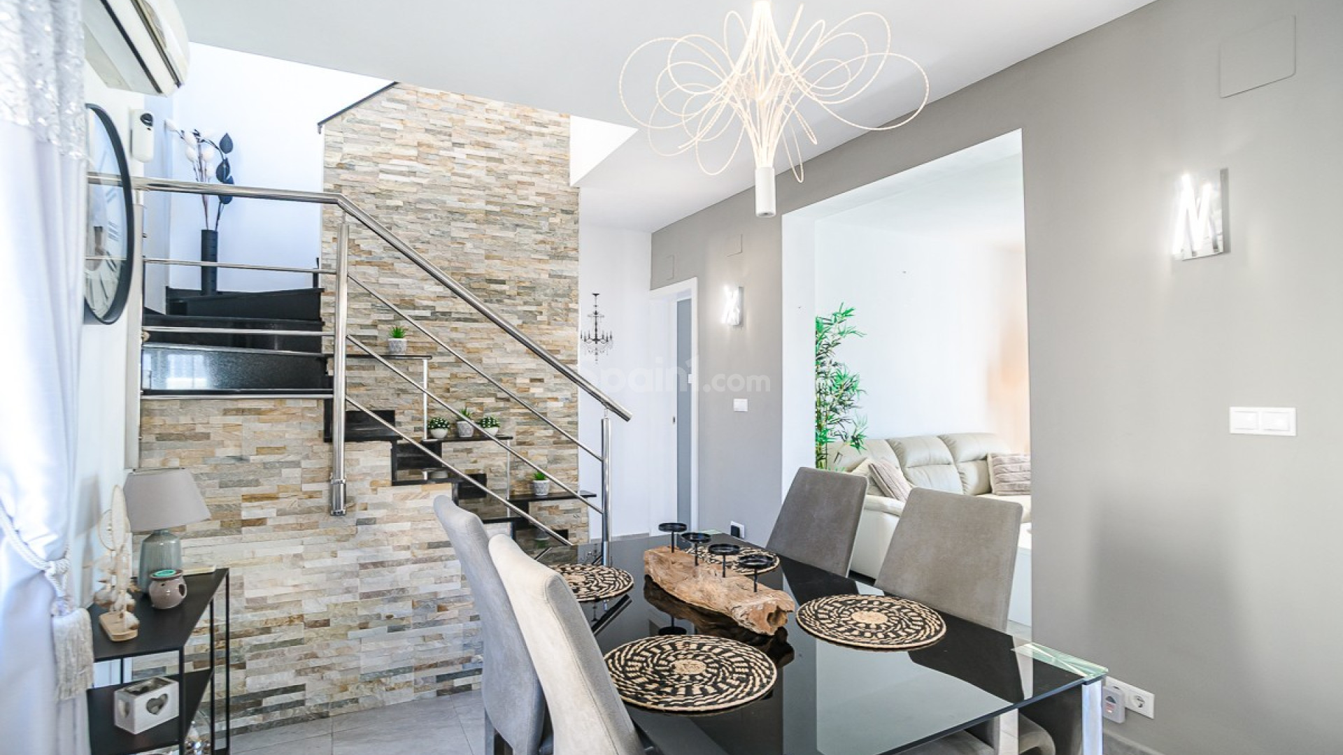 Resale - Villa -
ALGORFA
