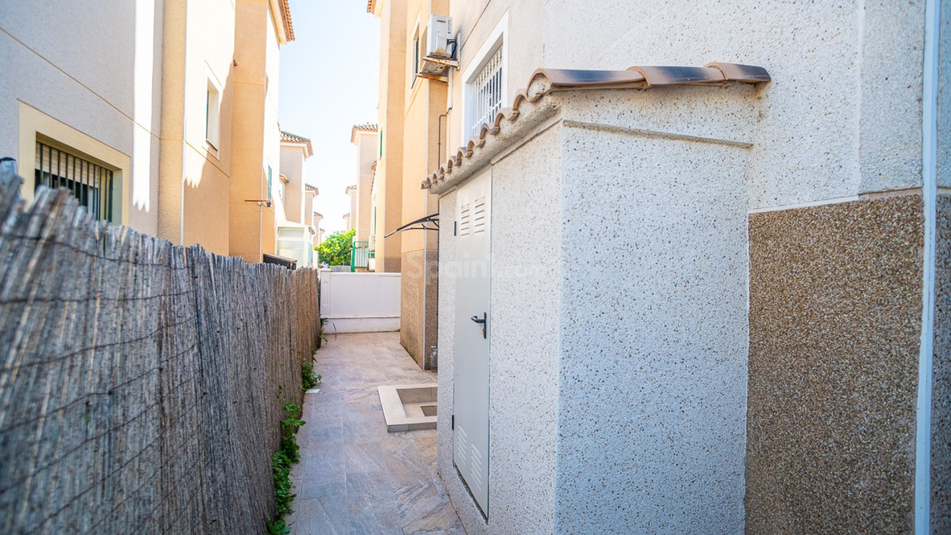 Resale - Villa -
ALGORFA