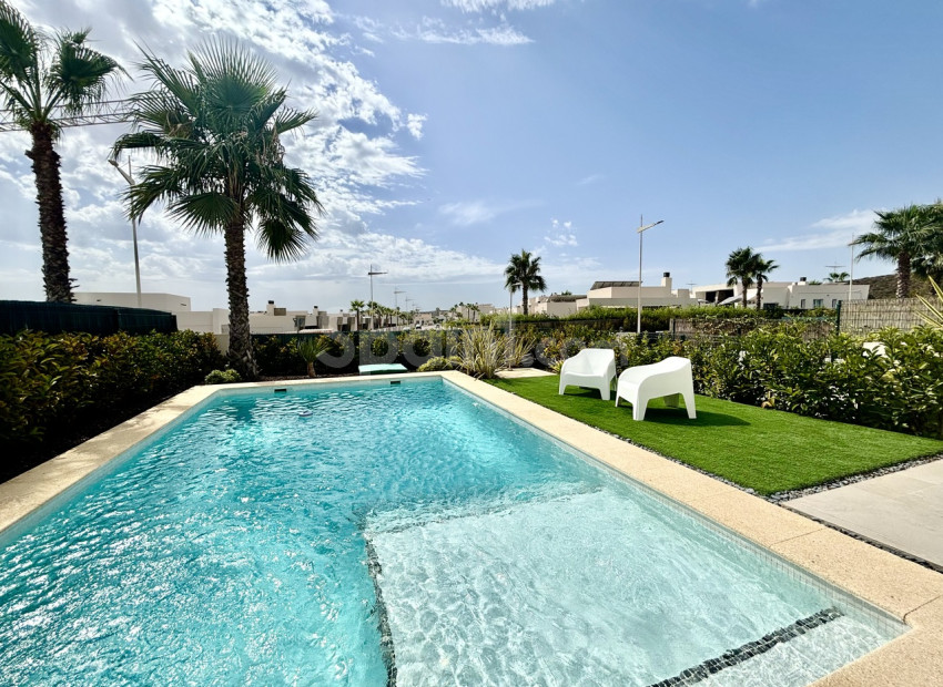 Resale - Villa -
Algorfa