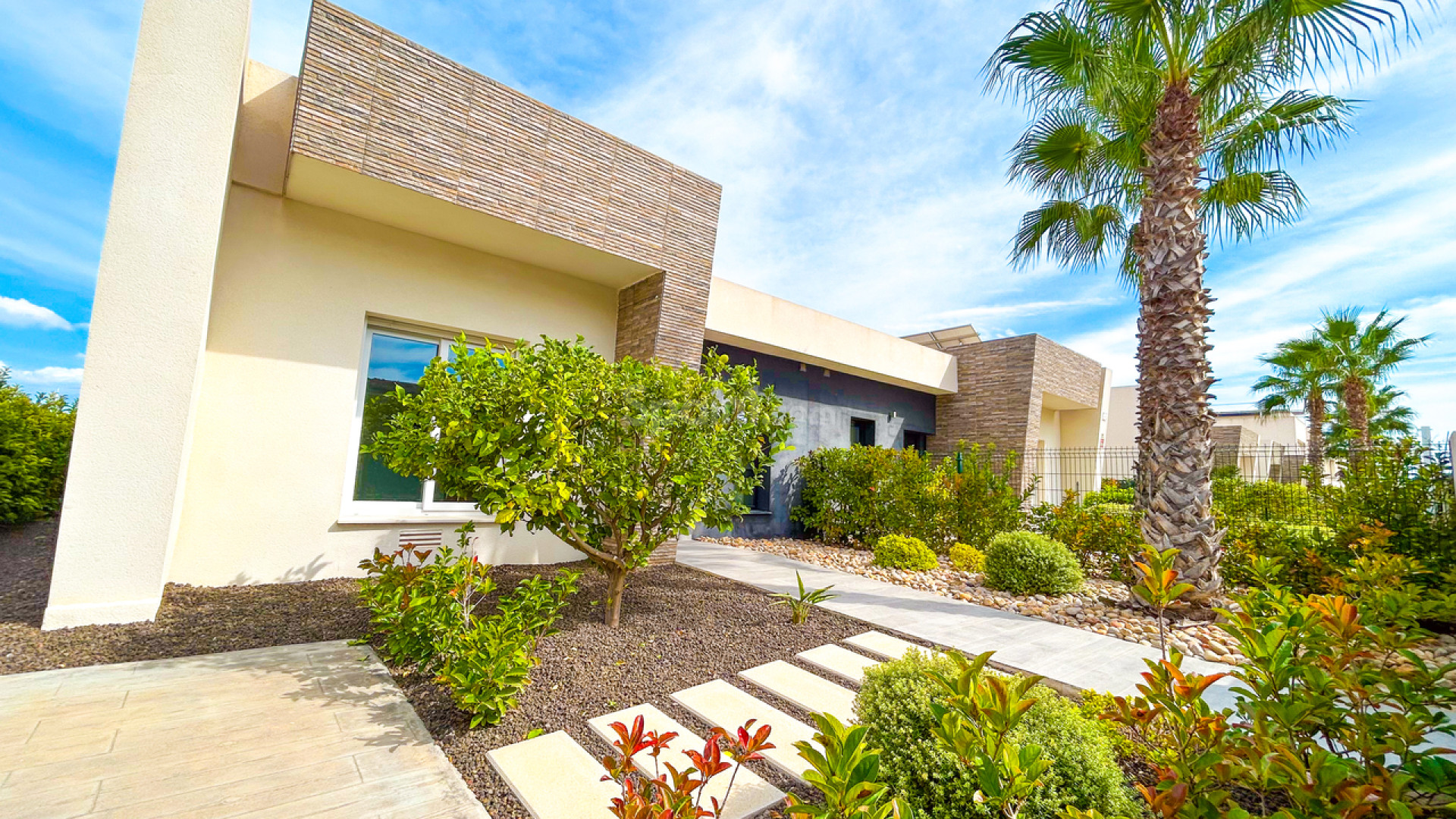 Resale - Villa -
Algorfa