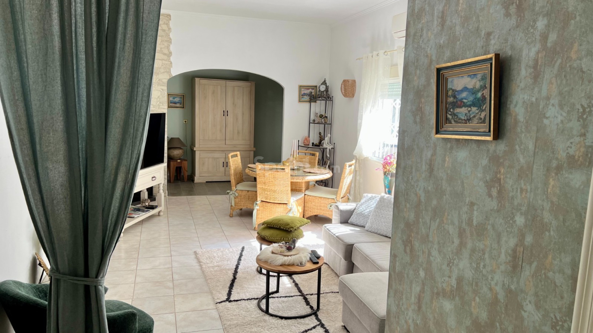Resale - Villa -
Benferri