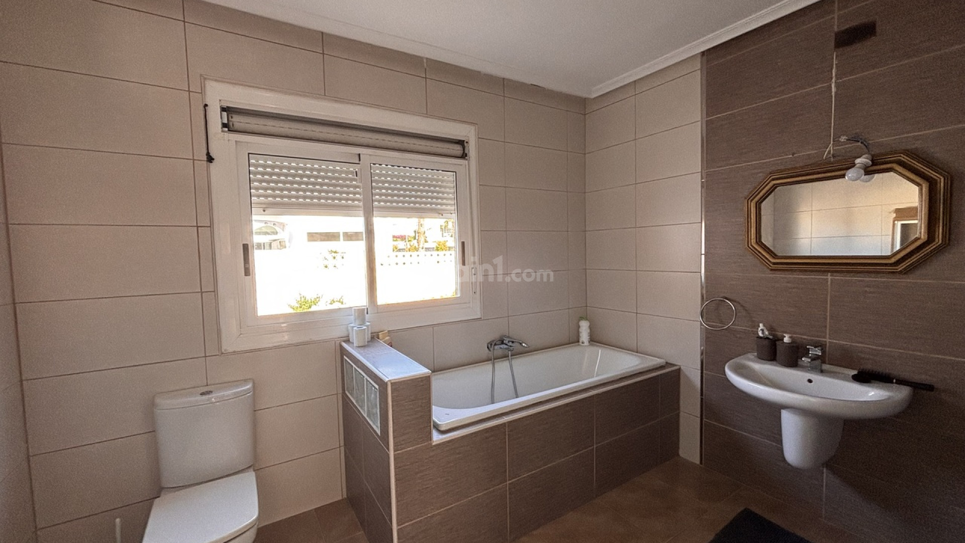 Resale - Villa -
Benijofar