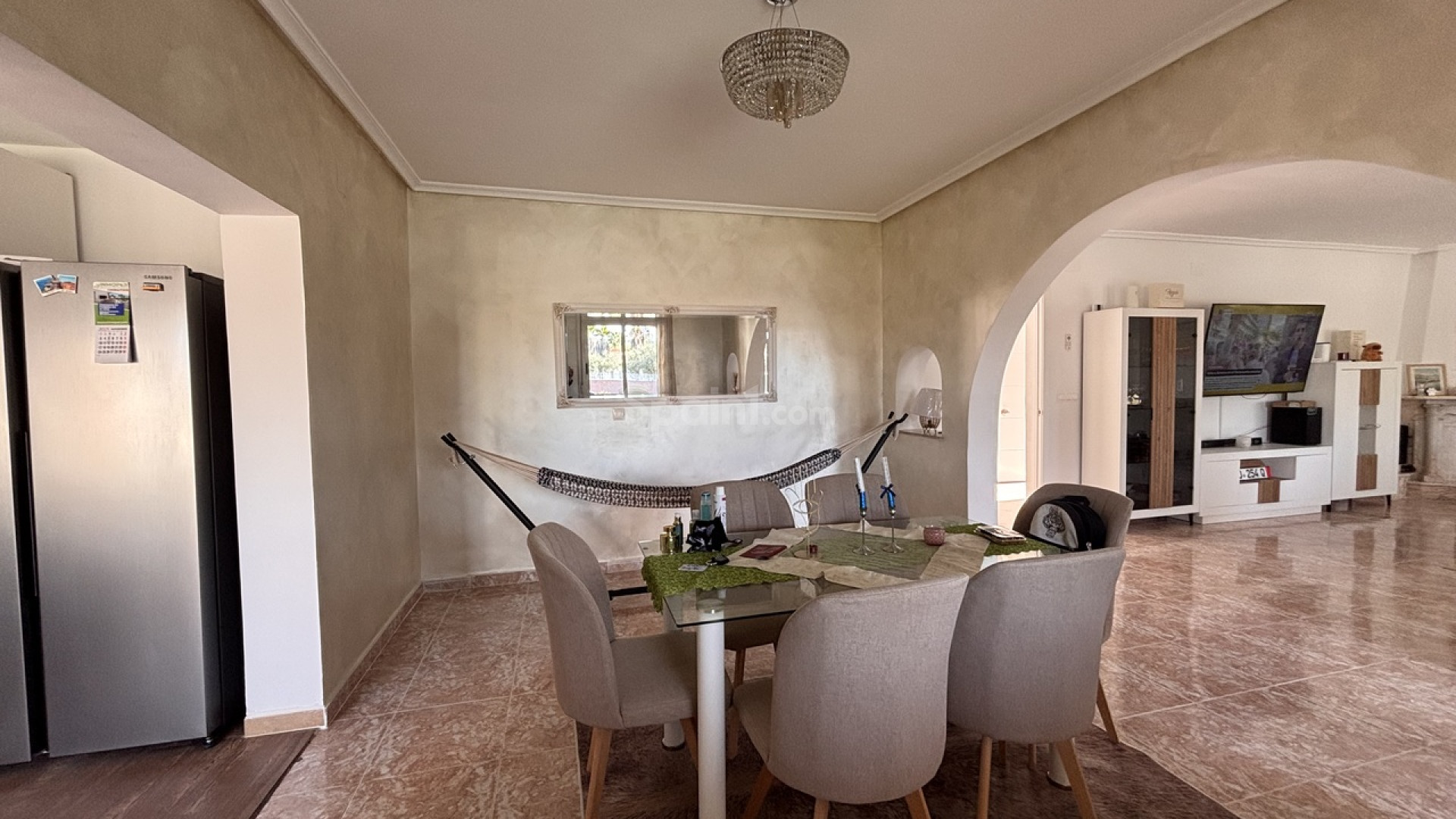 Resale - Villa -
Benijofar