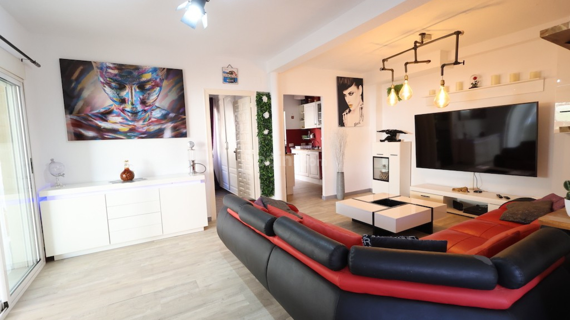 Resale - Villa -
Cabo Roig - Lomas de Cabo Roig