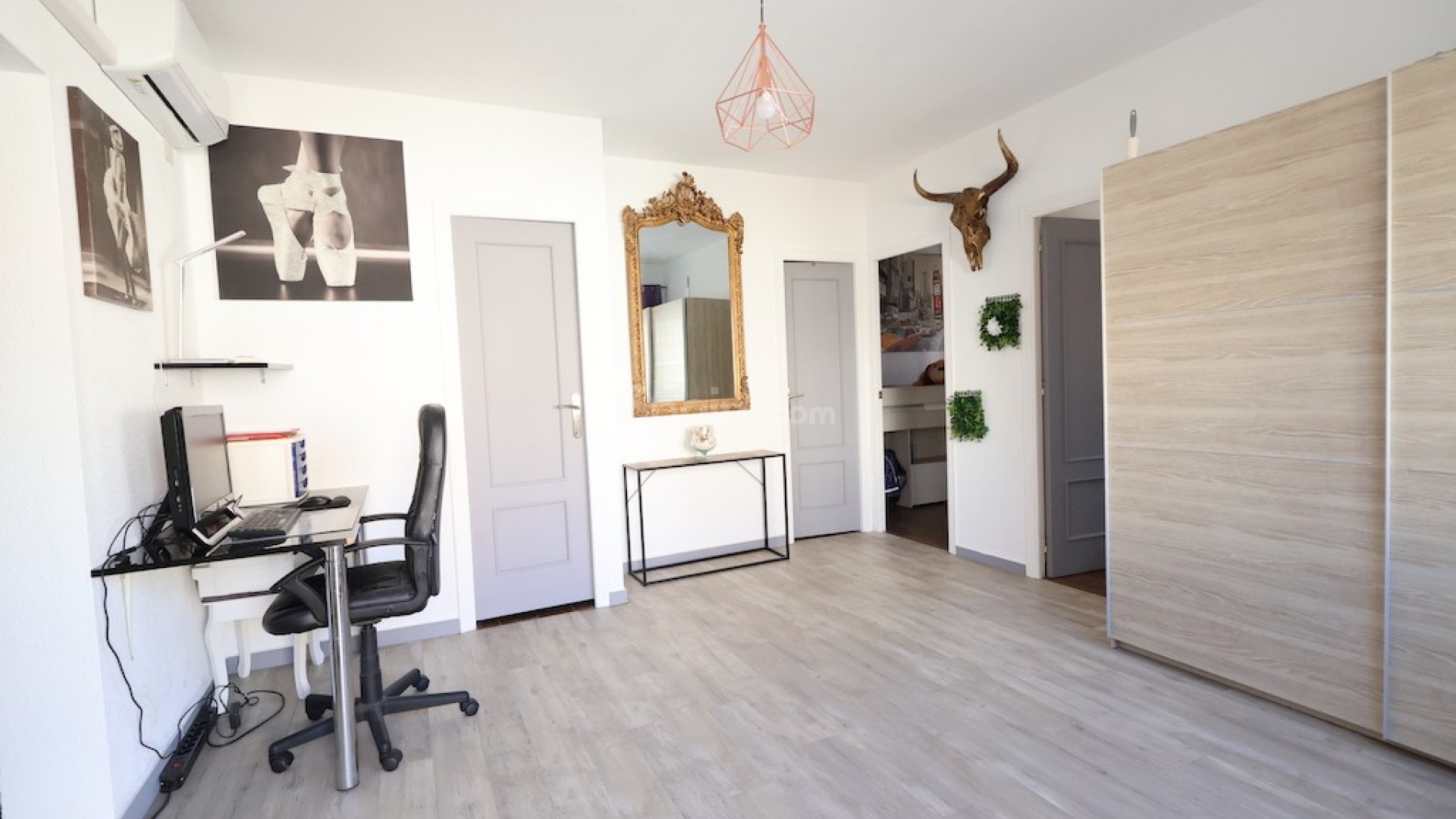 Resale - Villa -
Cabo Roig - Lomas de Cabo Roig