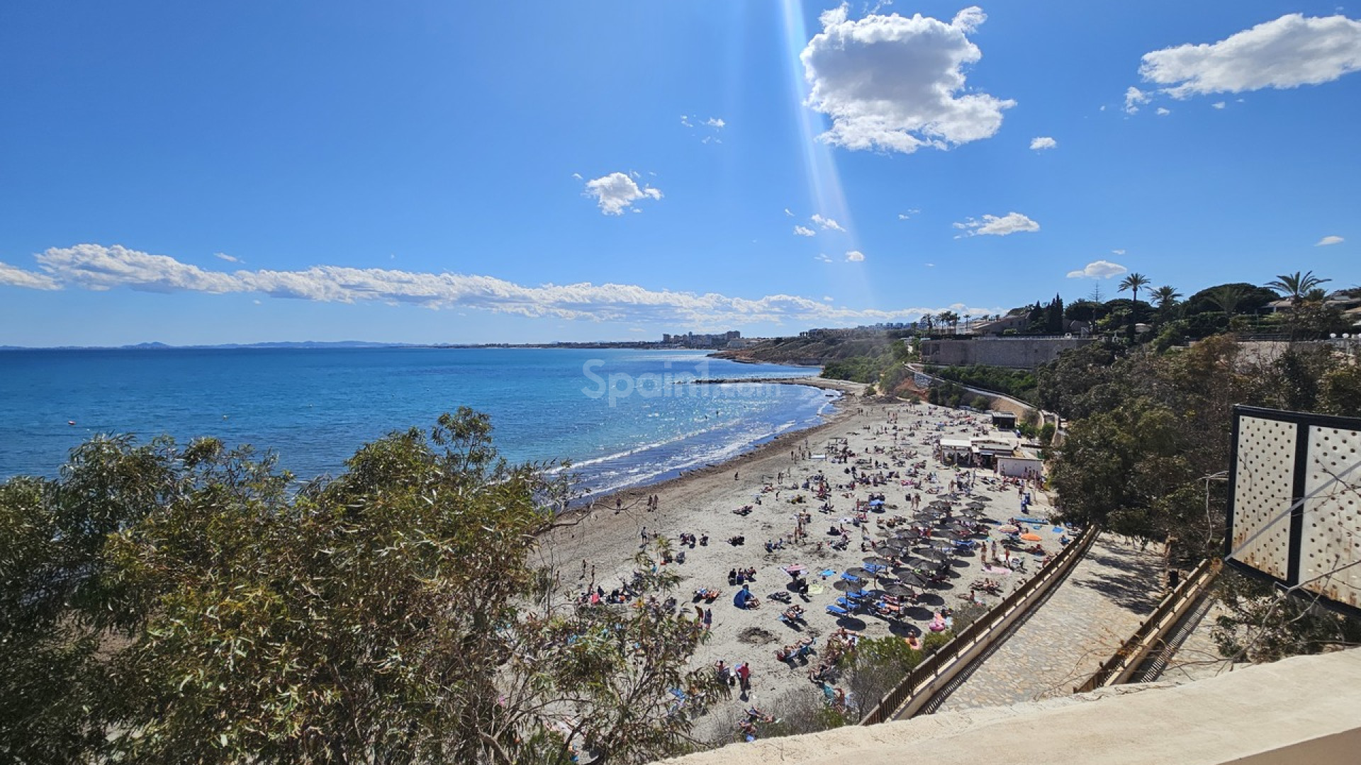 Resale - Villa -
Cabo Roig