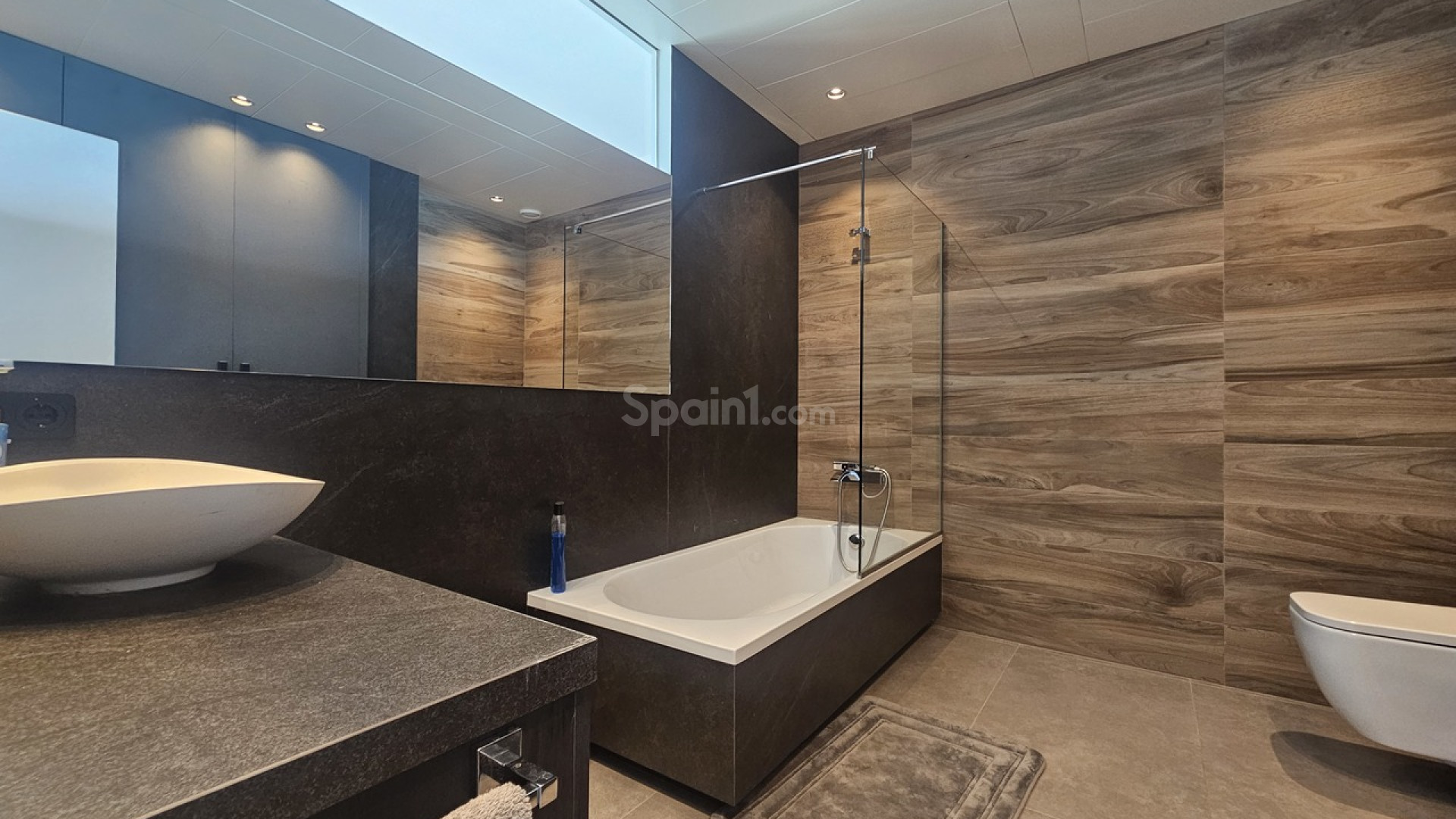 Resale - Villa -
Cabo Roig